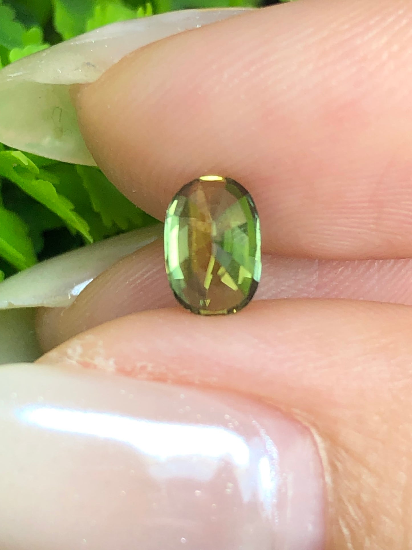 Natural Green sapphire Phan Thiet 1.09ct_ 05072626 HG