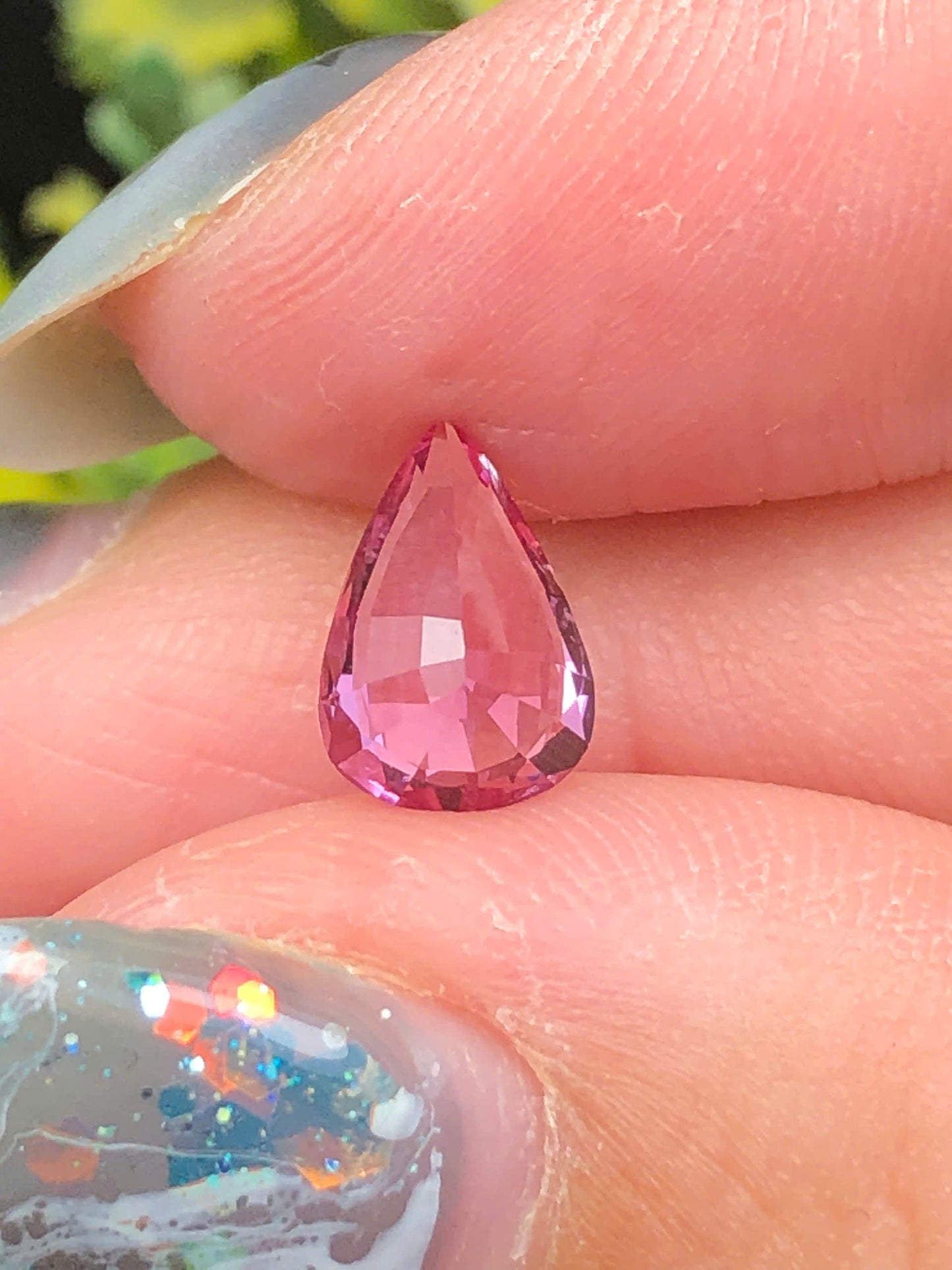 Natural Redish pink spinel LucYen _ 200648HU