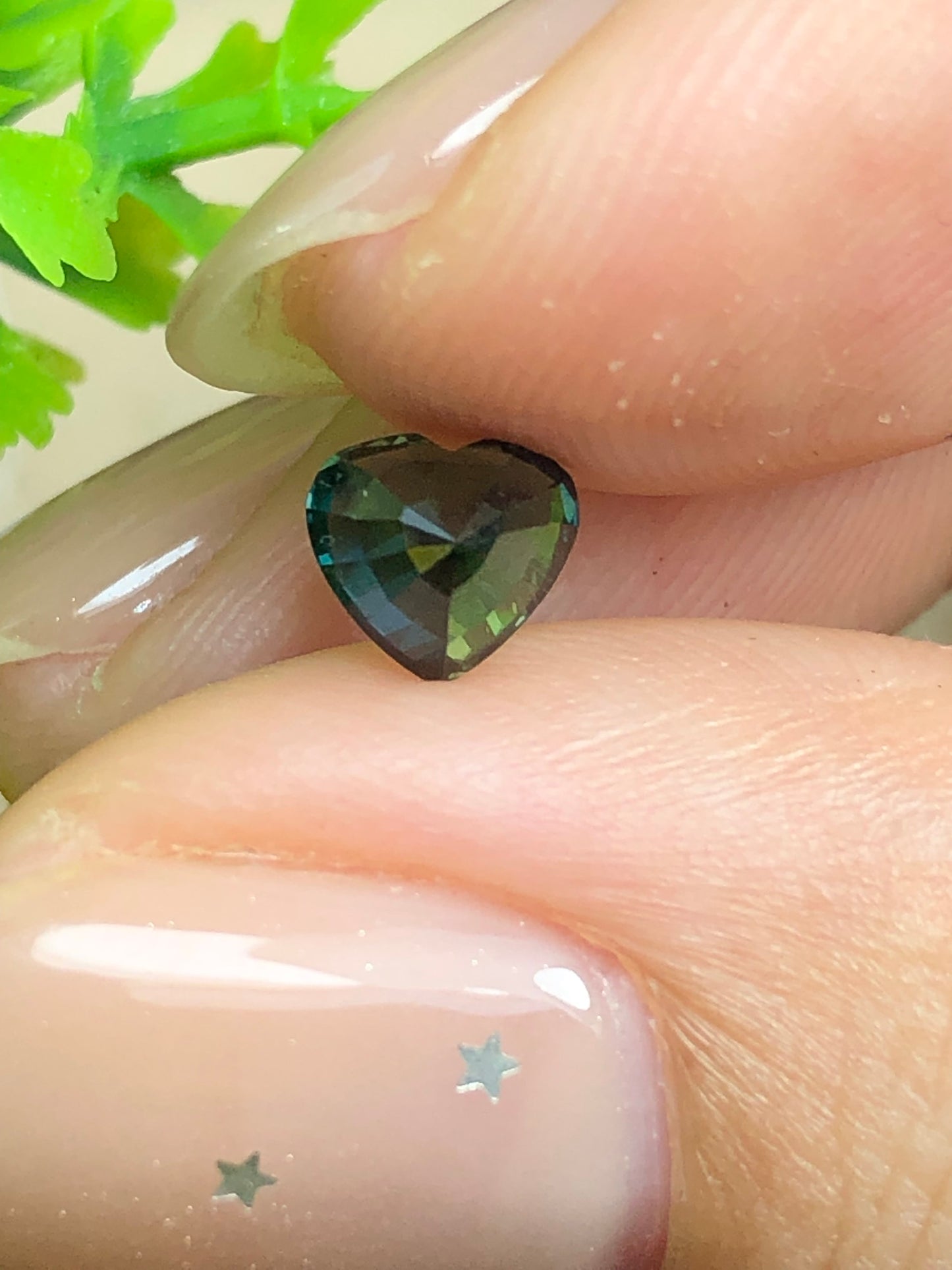 Natural green Sapphire Phan Thiet 0.895ct_ 13072631HG