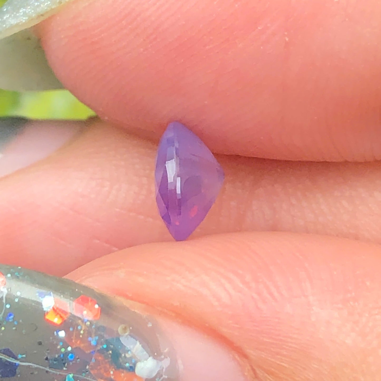 Natural purple silky Sapphire LucYen 0,86ct _060734HG