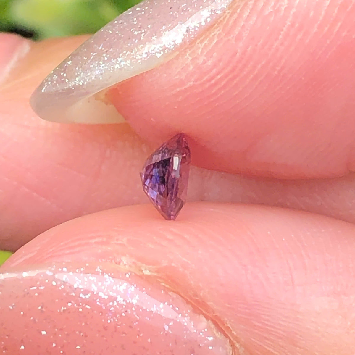 Natural purple spinel Luc Yen 0,32ct _ 010848HG