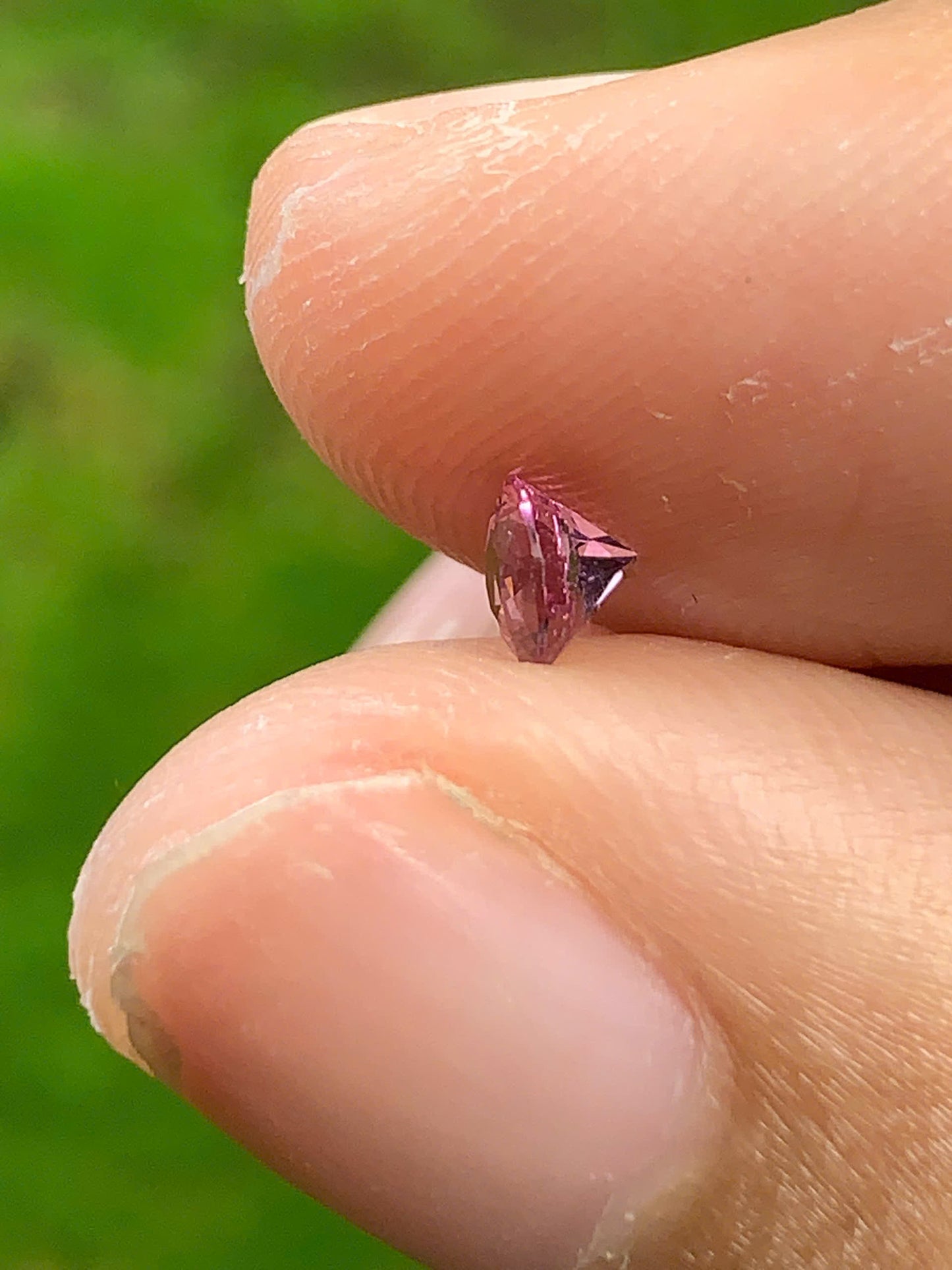 Spinel natural VietNam