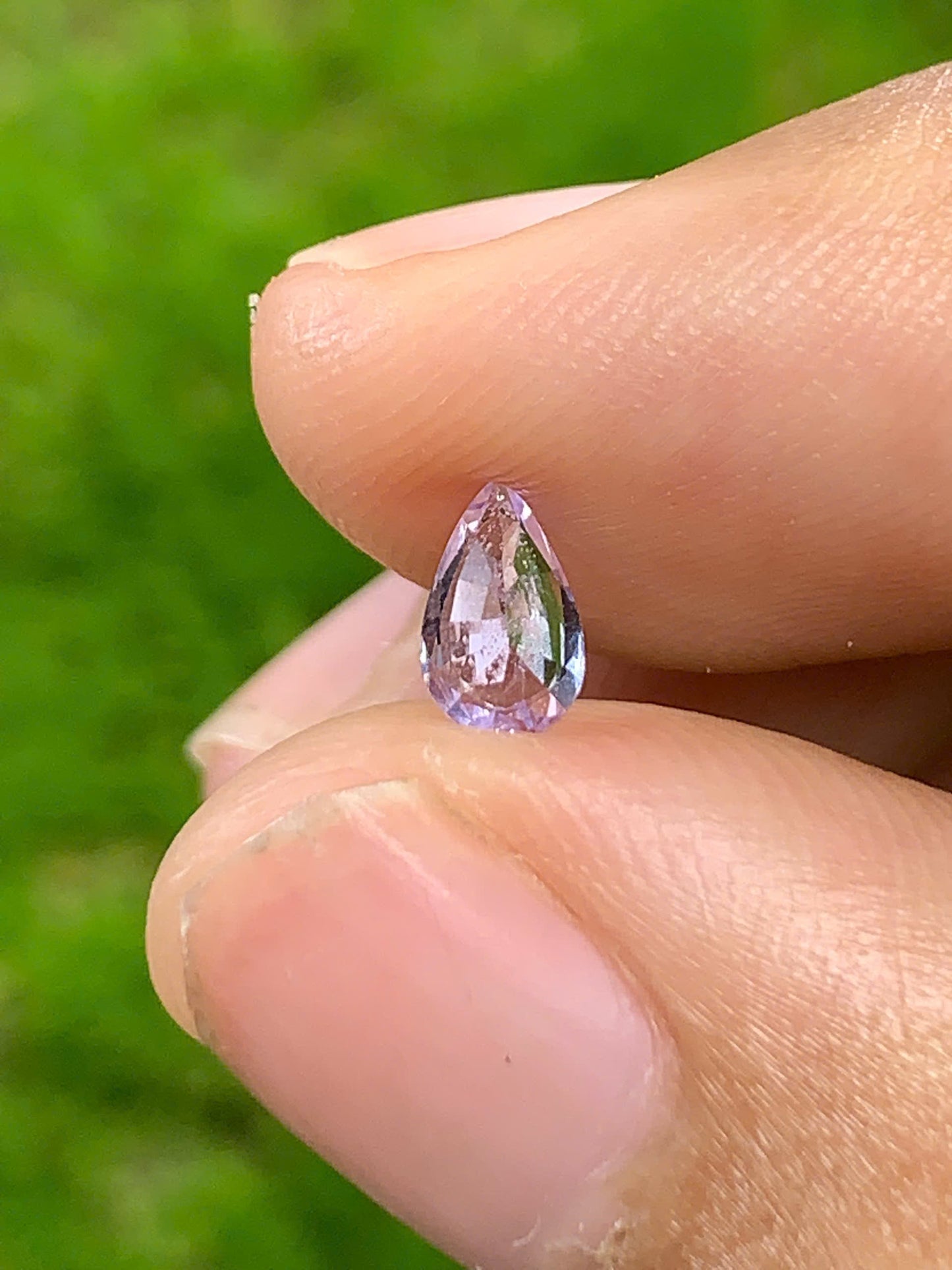 Natural pinklish purple spinel LucYen VietNam 01082507