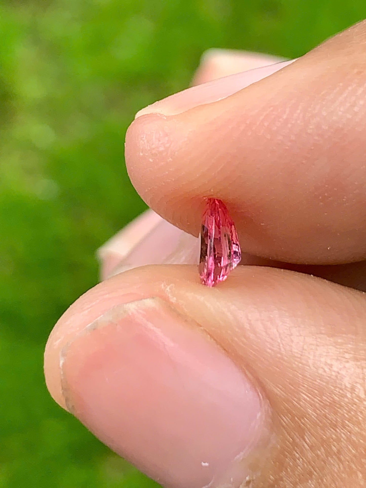 Natural spinel LucYen VietNam 01082509