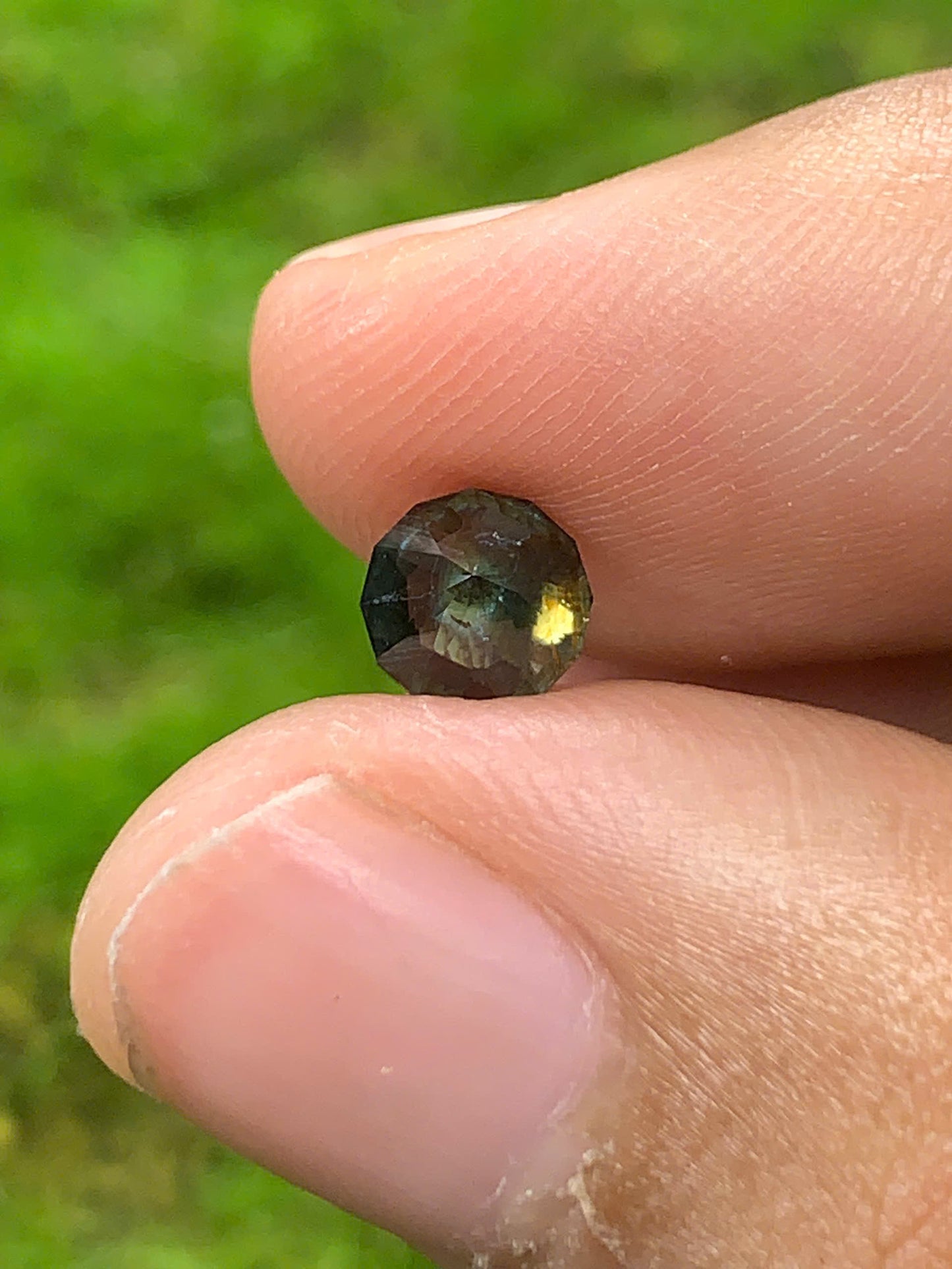 Natural sapphire LucYen VietNam 02082515
