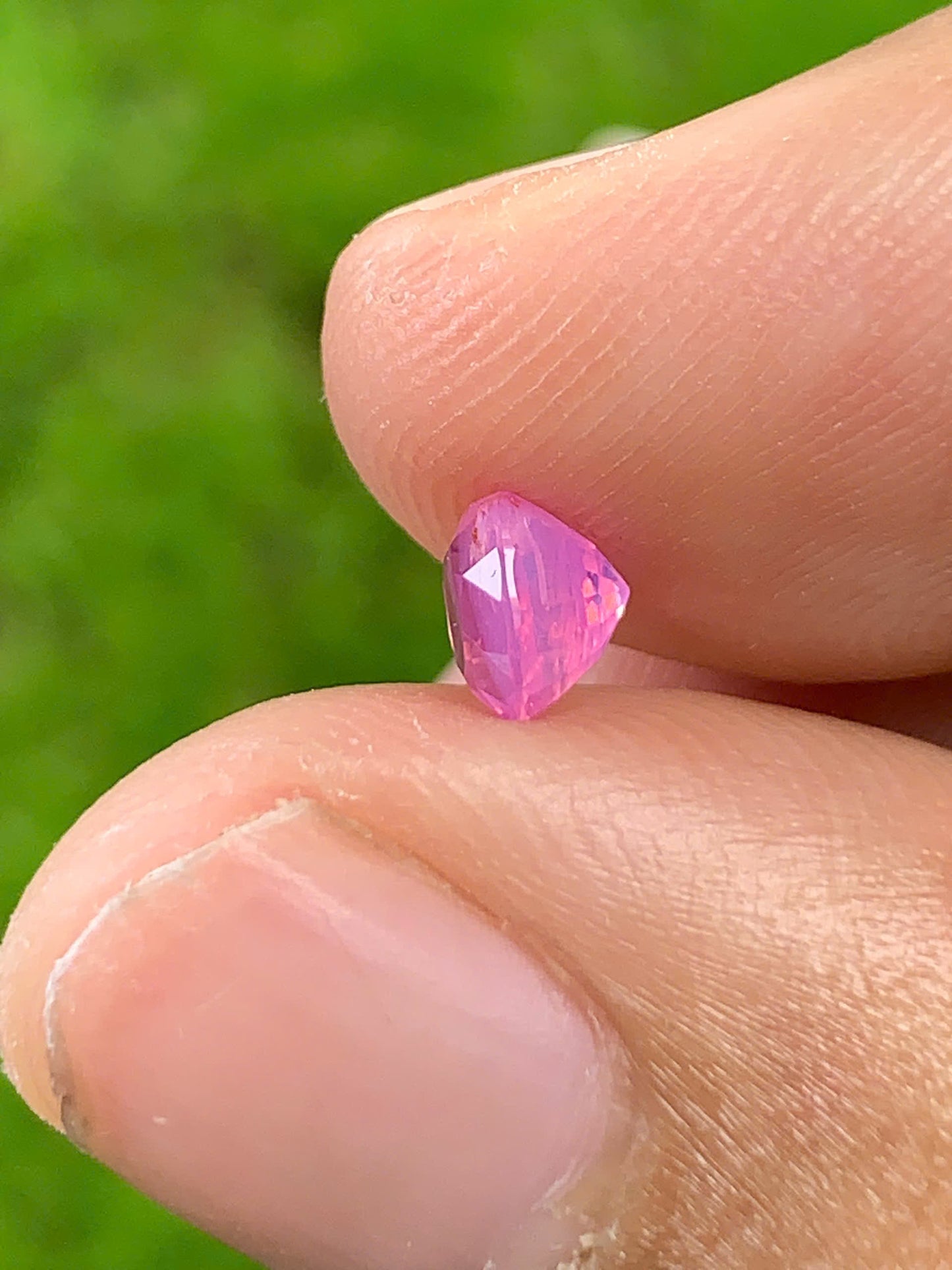Natural sapphire LucYen VietNam 02082504
