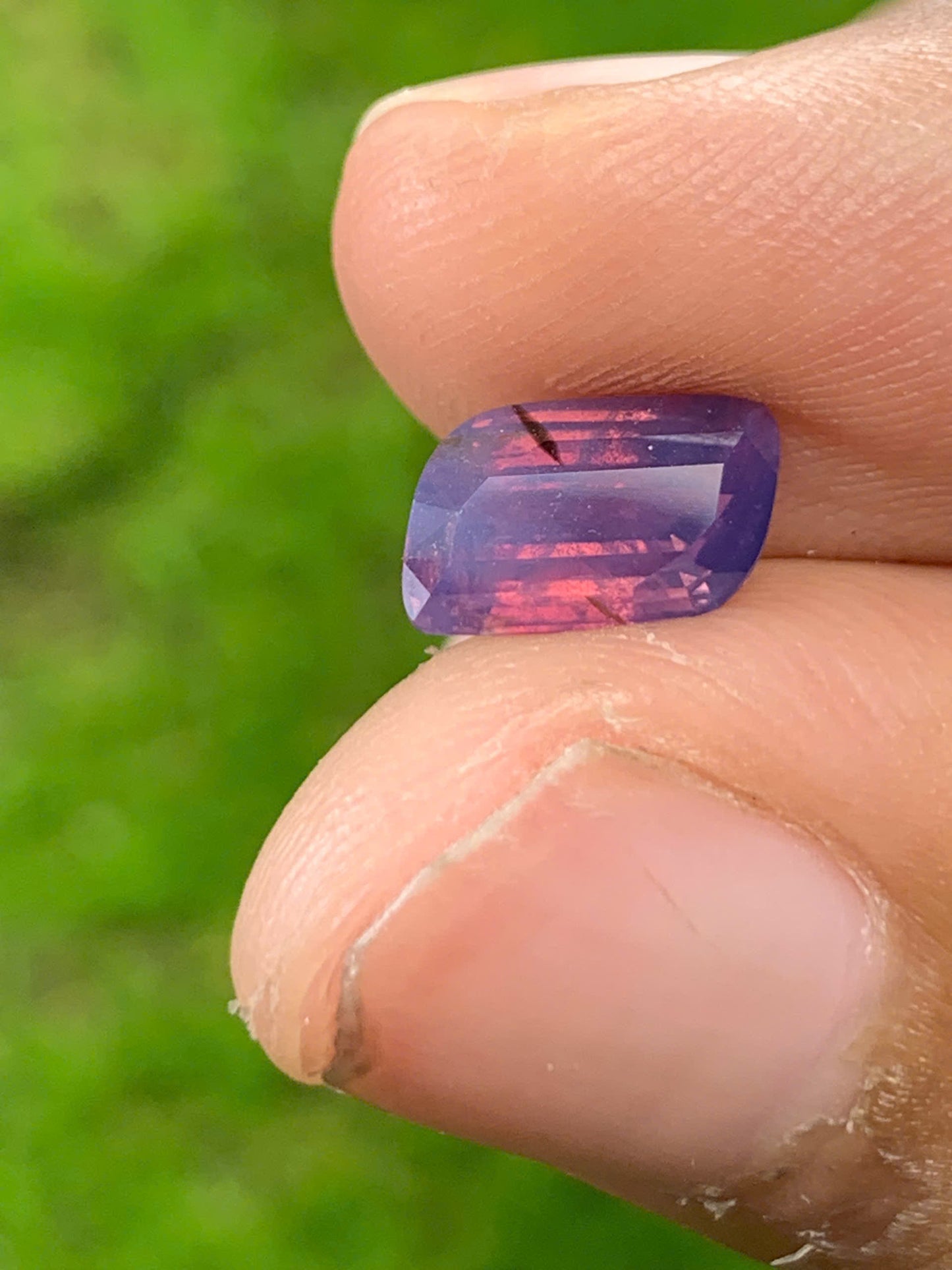 Natural Lavender Sapphire _ 02082522