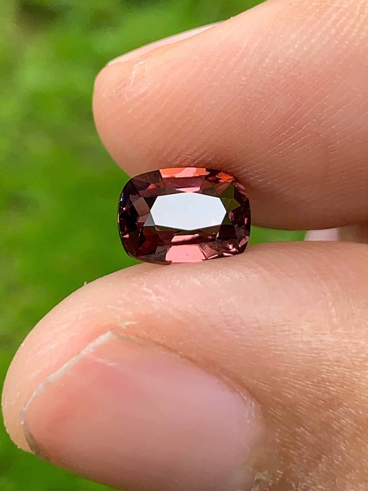 Natural Spinel VietNam 04082502