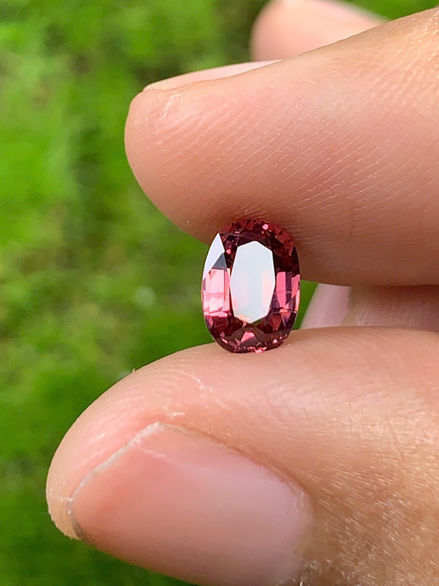 Natural Spinel VietNam 04082504