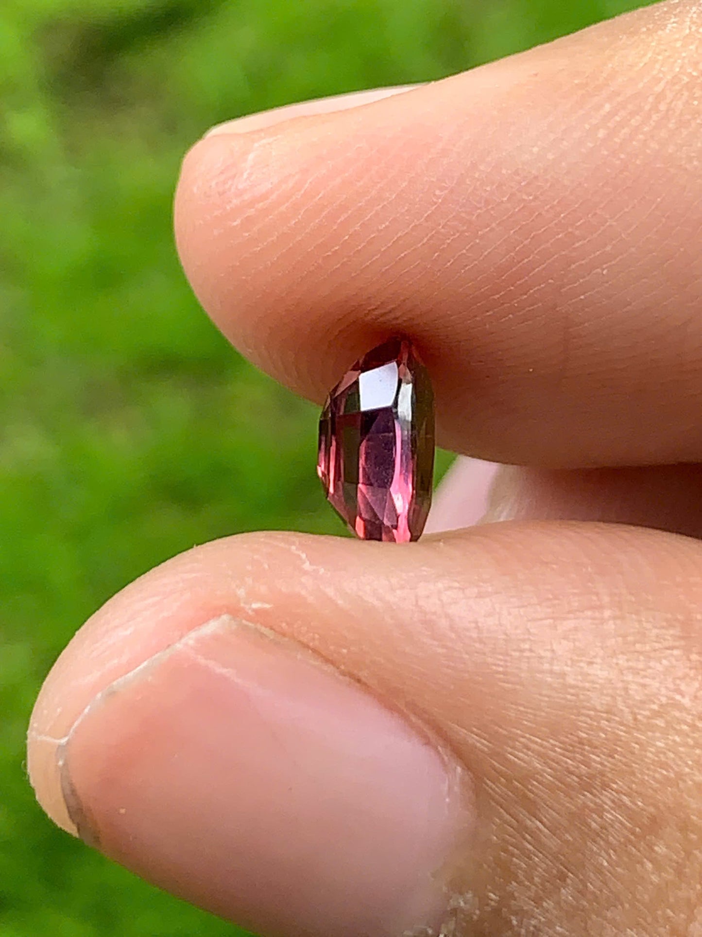 Natural Spinel VietNam 04082504