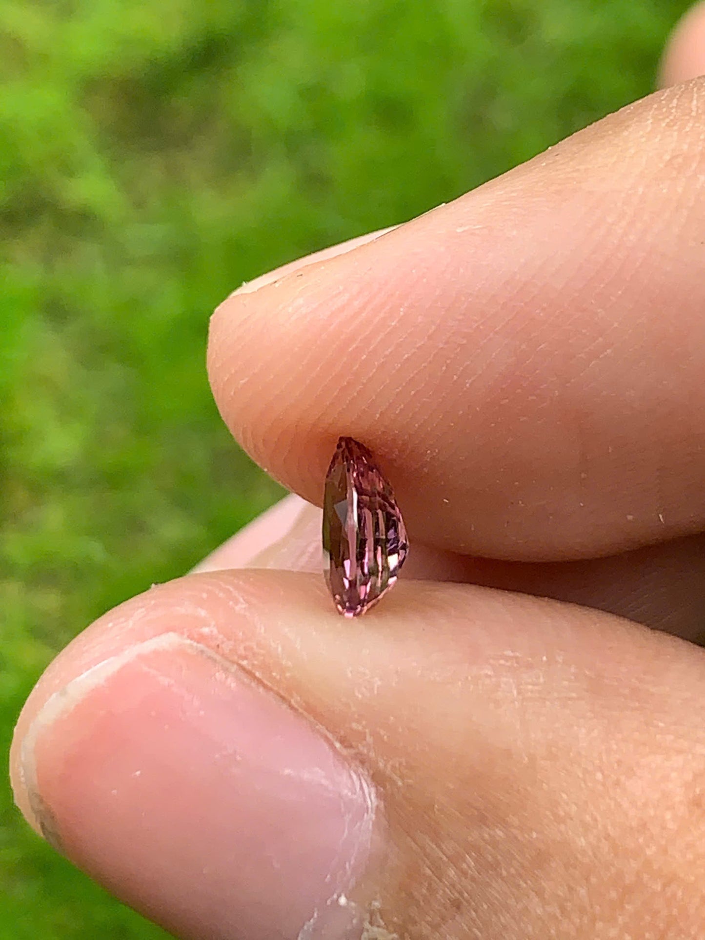 Natural Spinel VietNam 05082513