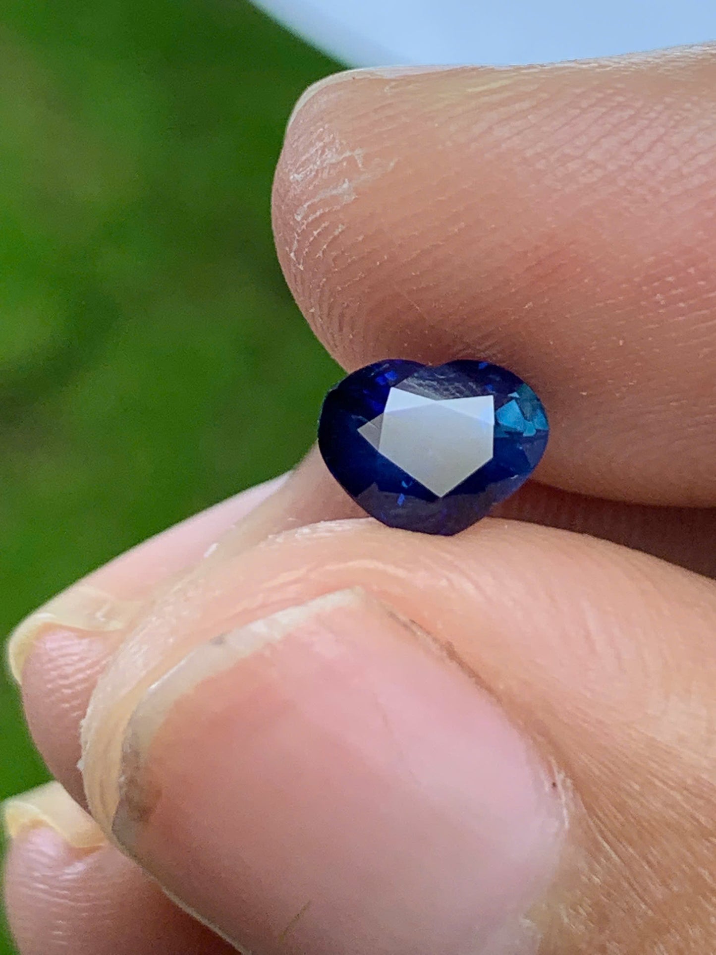 Natural Blue Sapphire VietNam 06082502