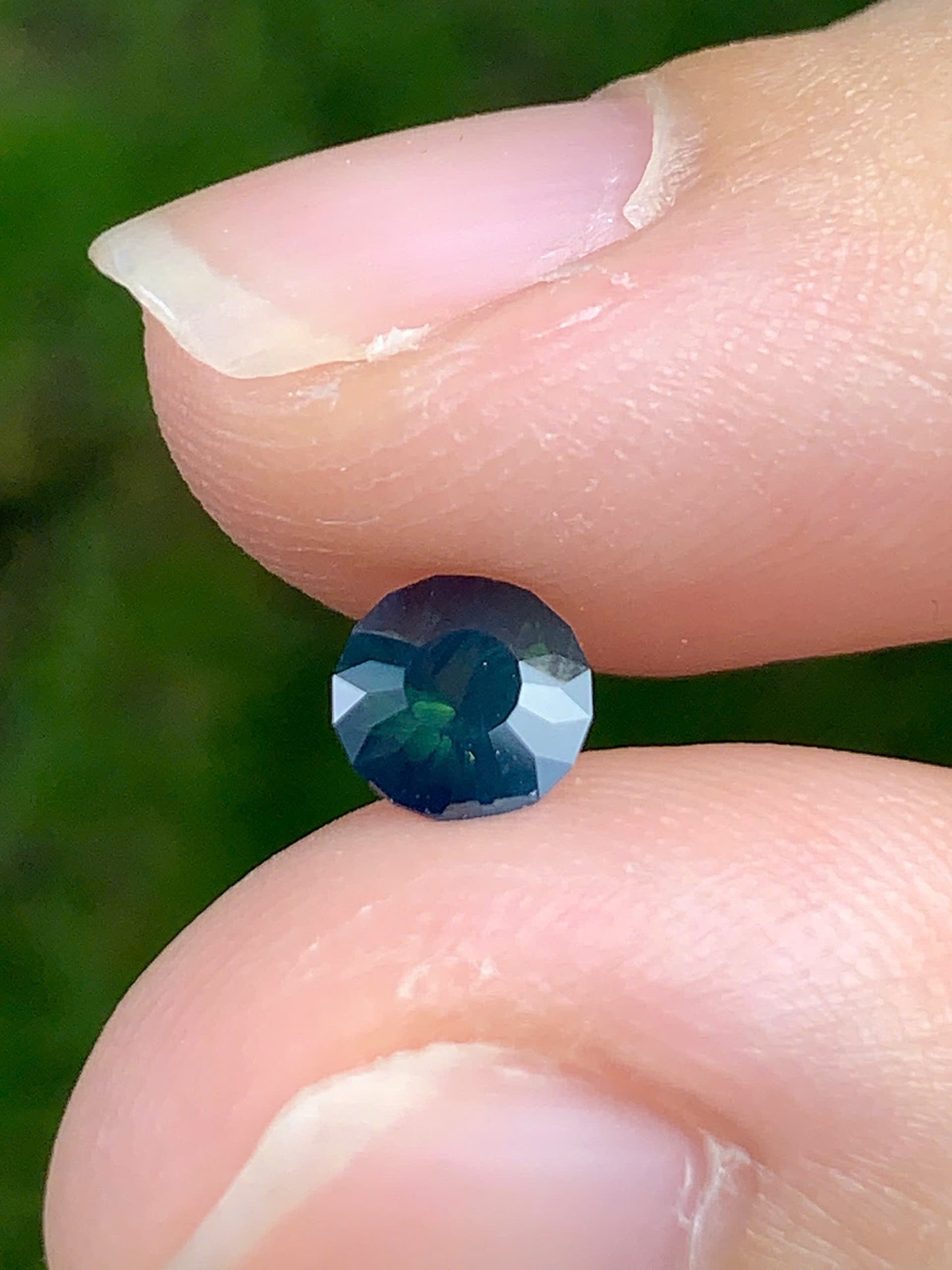 Natural Green Sapphire LucYen VietNam 07082504