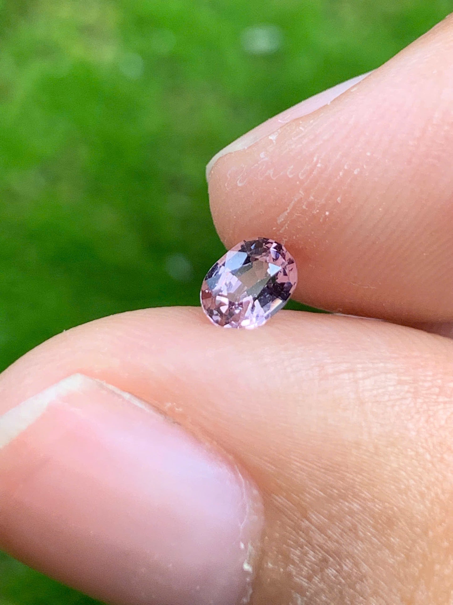 Natural Spinel VietNam 08082531