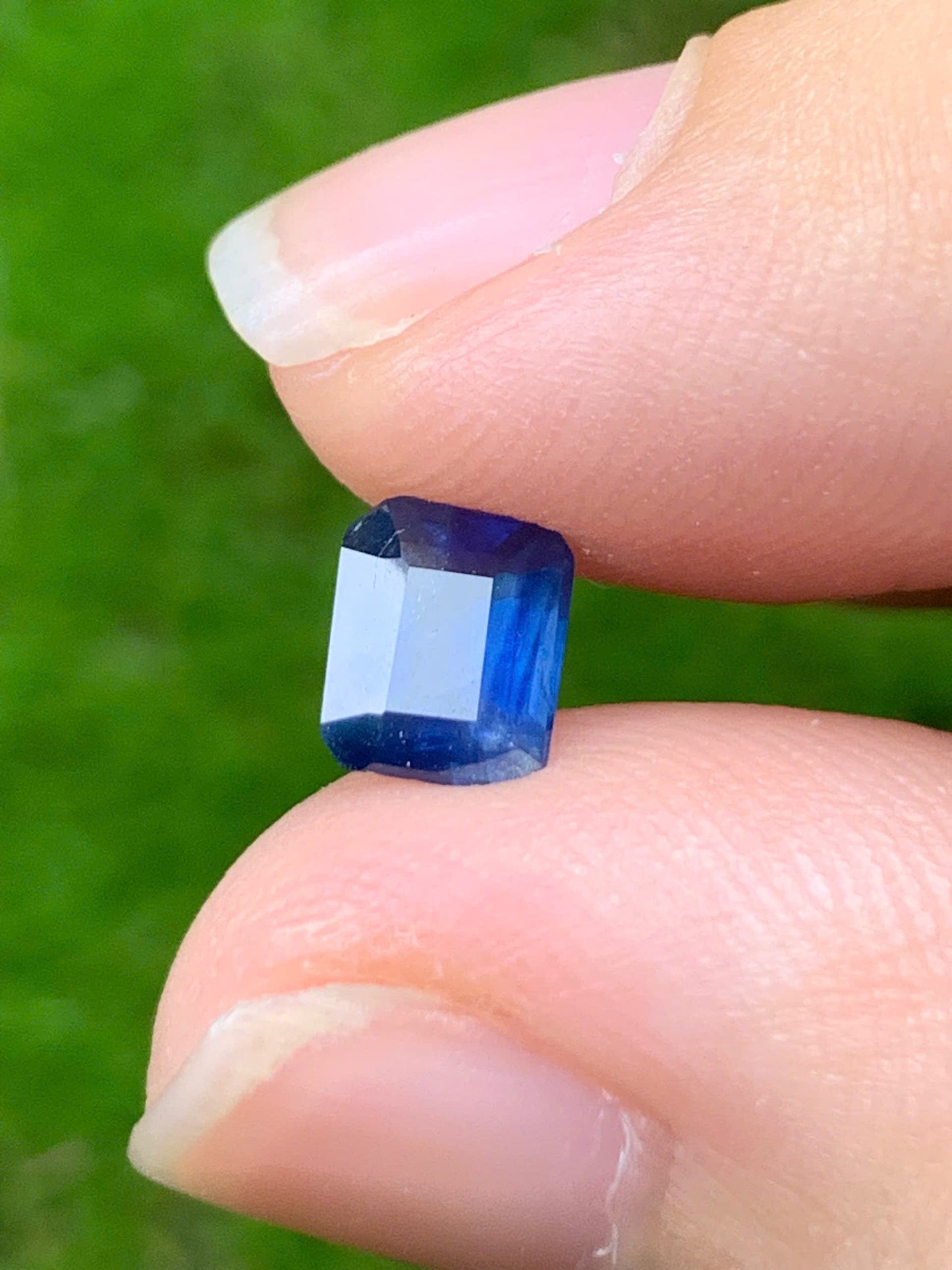 Natural Blue Sapphire LucYen VietNam 0908257