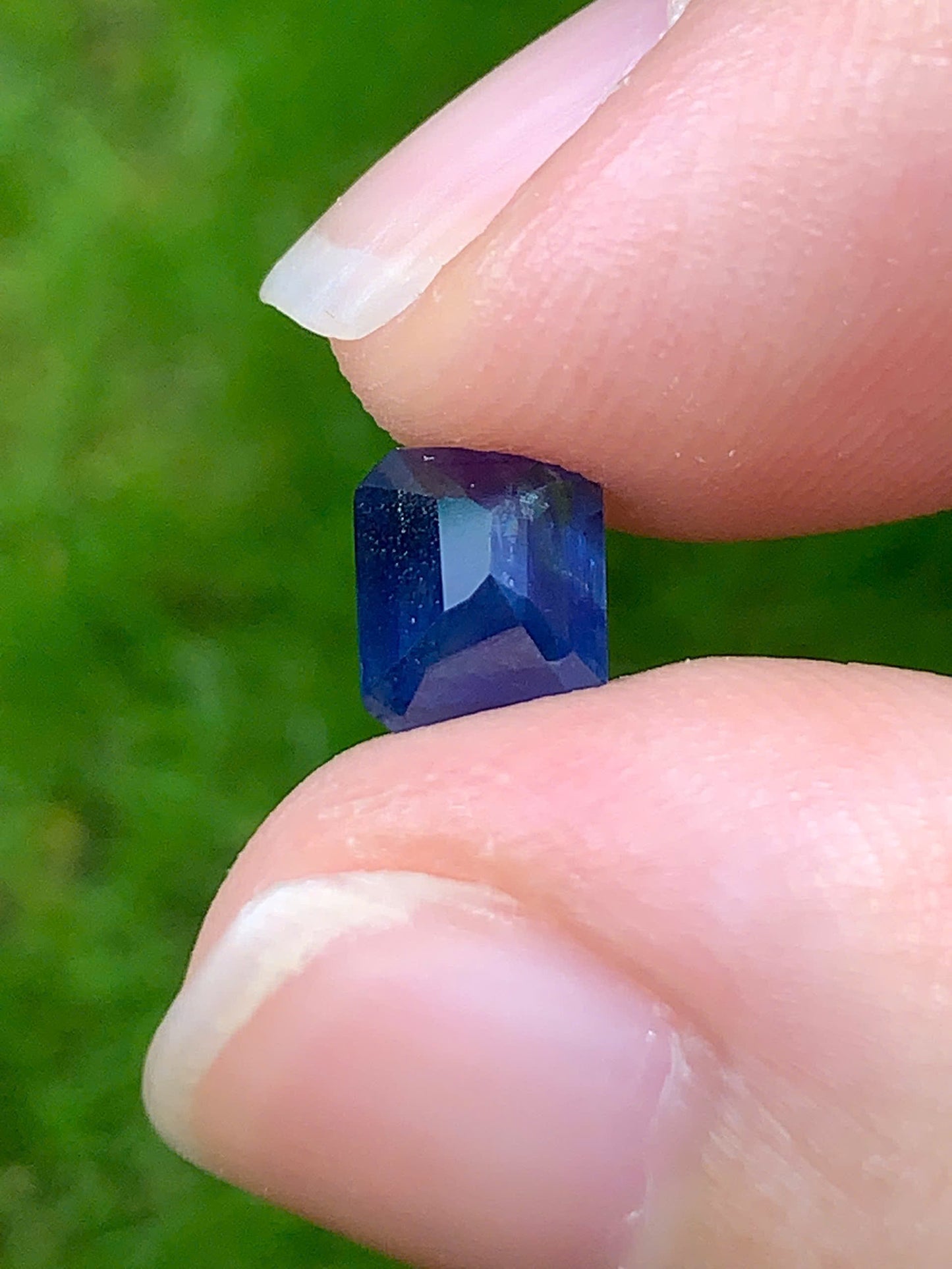 Natural Blue Sapphire LucYen VietNam 0908257