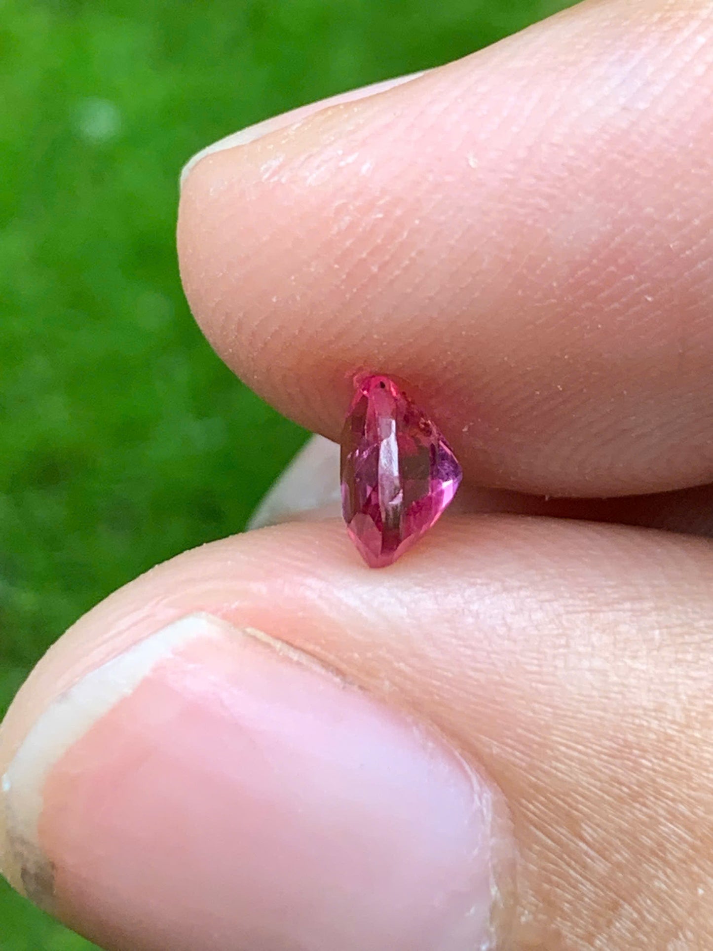 Natural Spinel VietNam 09082522