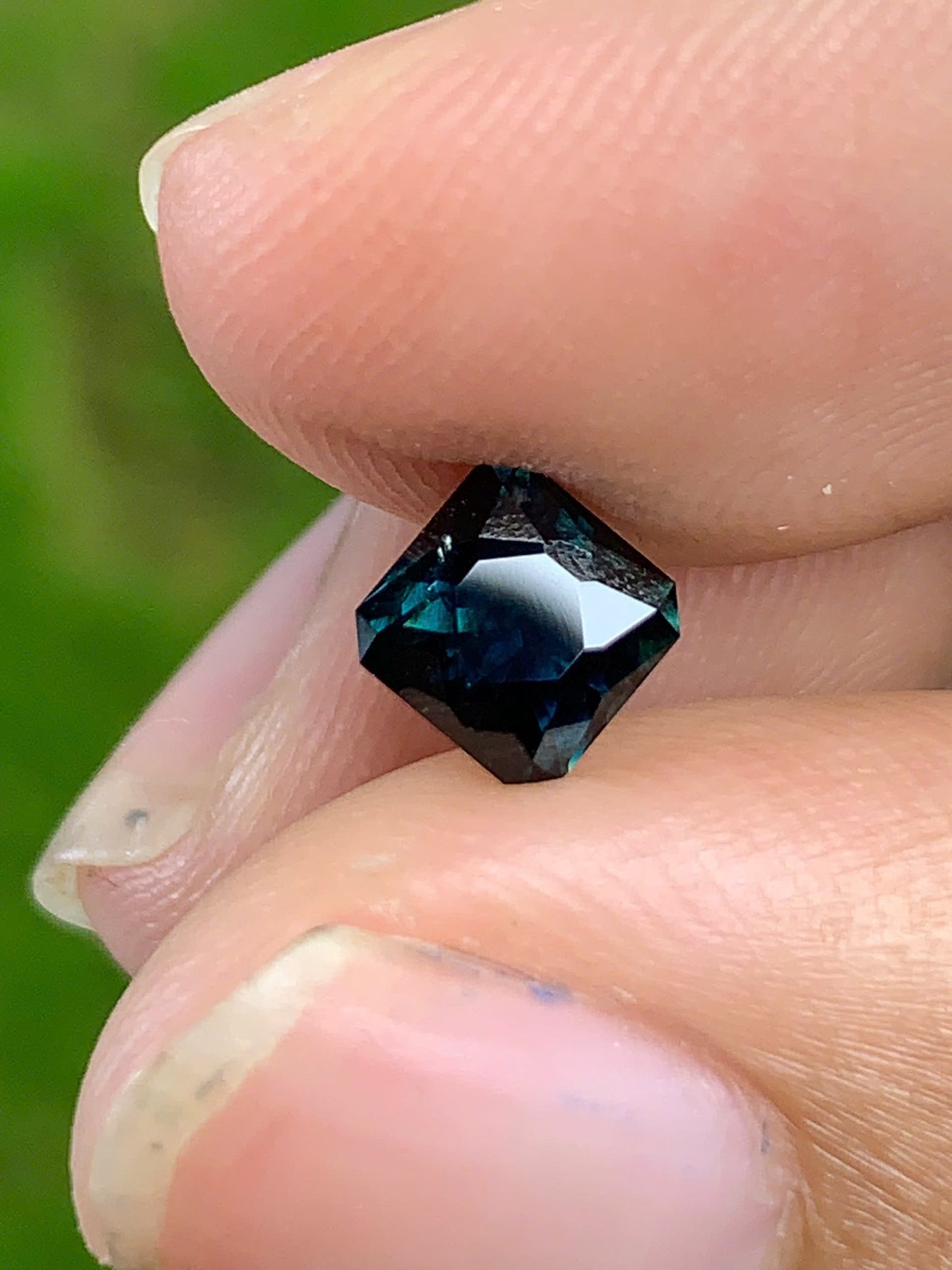 Natural Sapphire VietNam 13082501