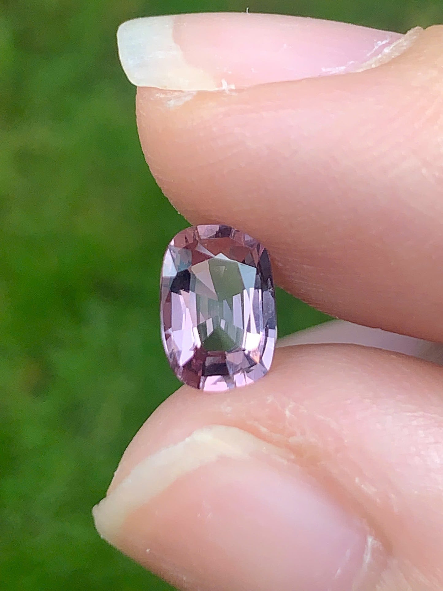 Natural Spinel VietNam 14082509
