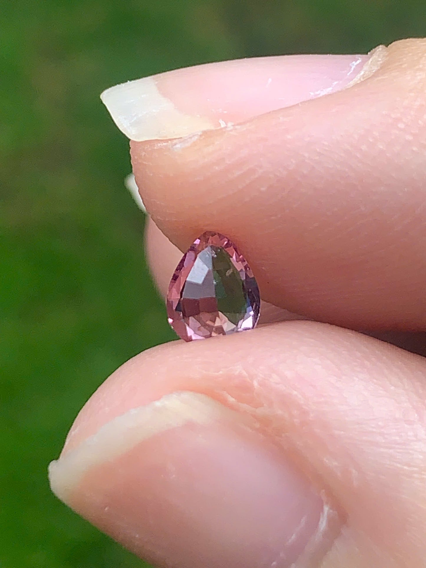 Natural Purple spinel _ 14082504