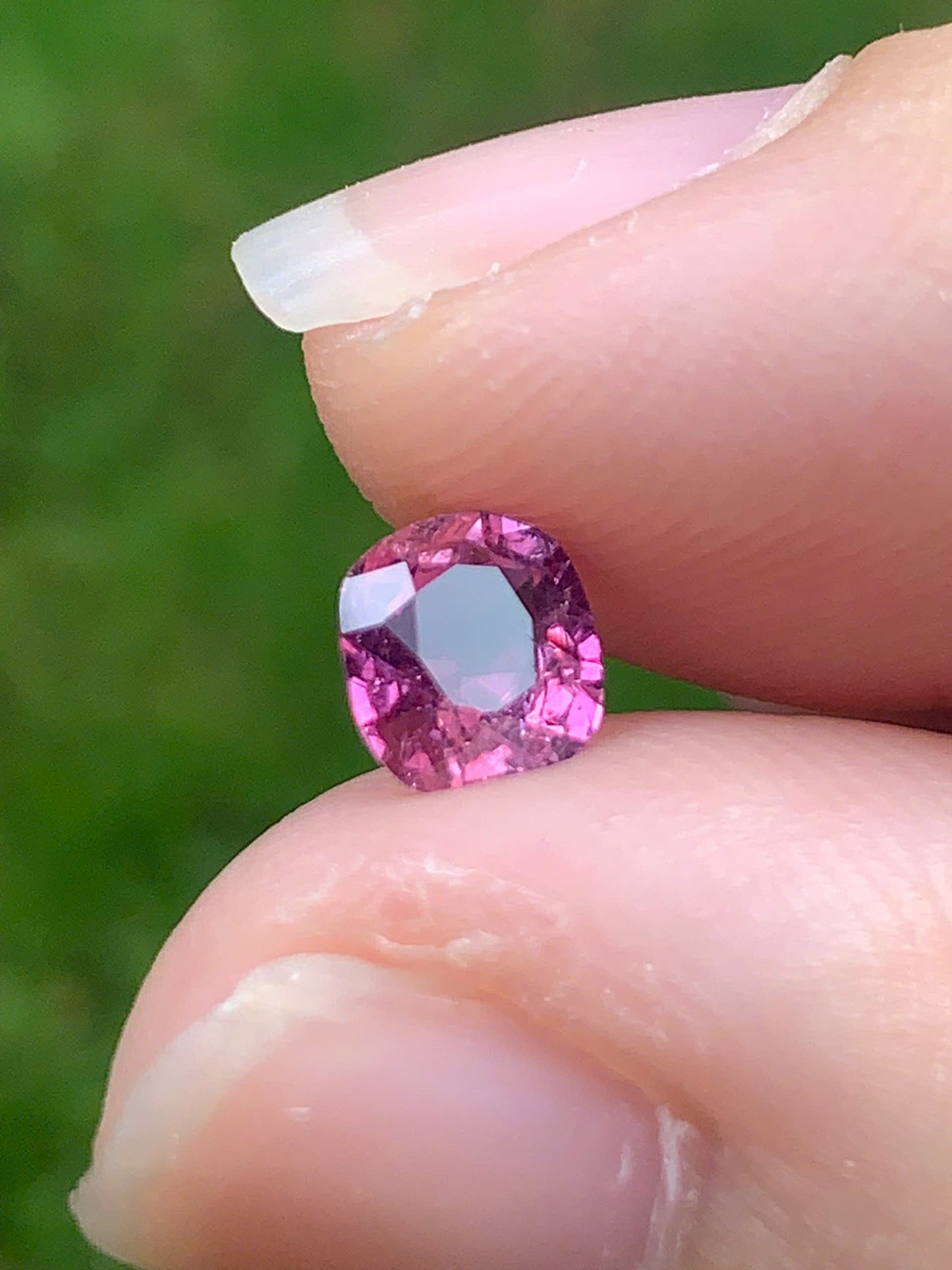 Natural Sapphire VietNam 14082522