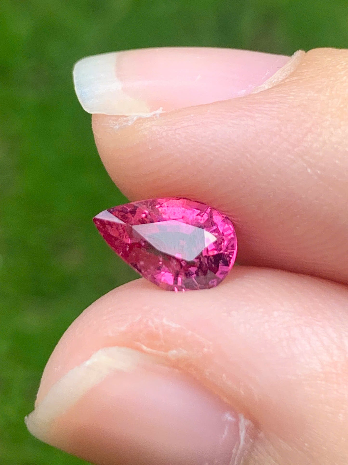 Natural Spinel VietNam 14082525