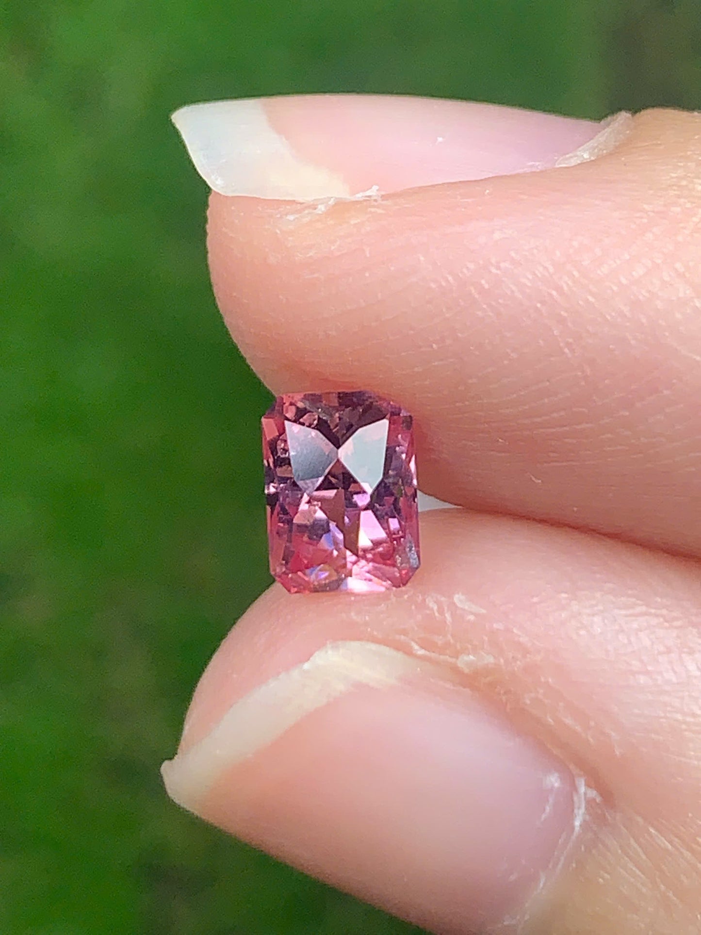 Natural Spinel VietNam 14082528