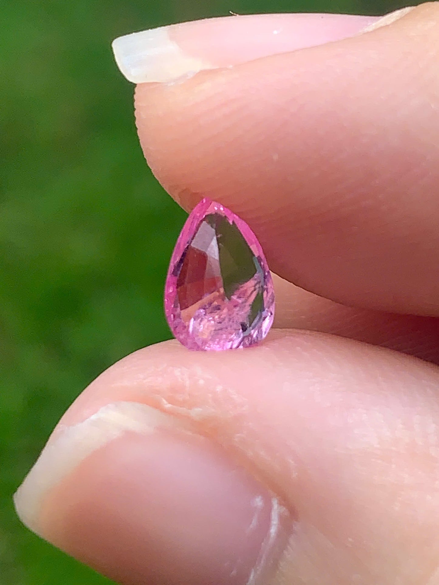 Natural Pink spinel LucYen _ 14082529