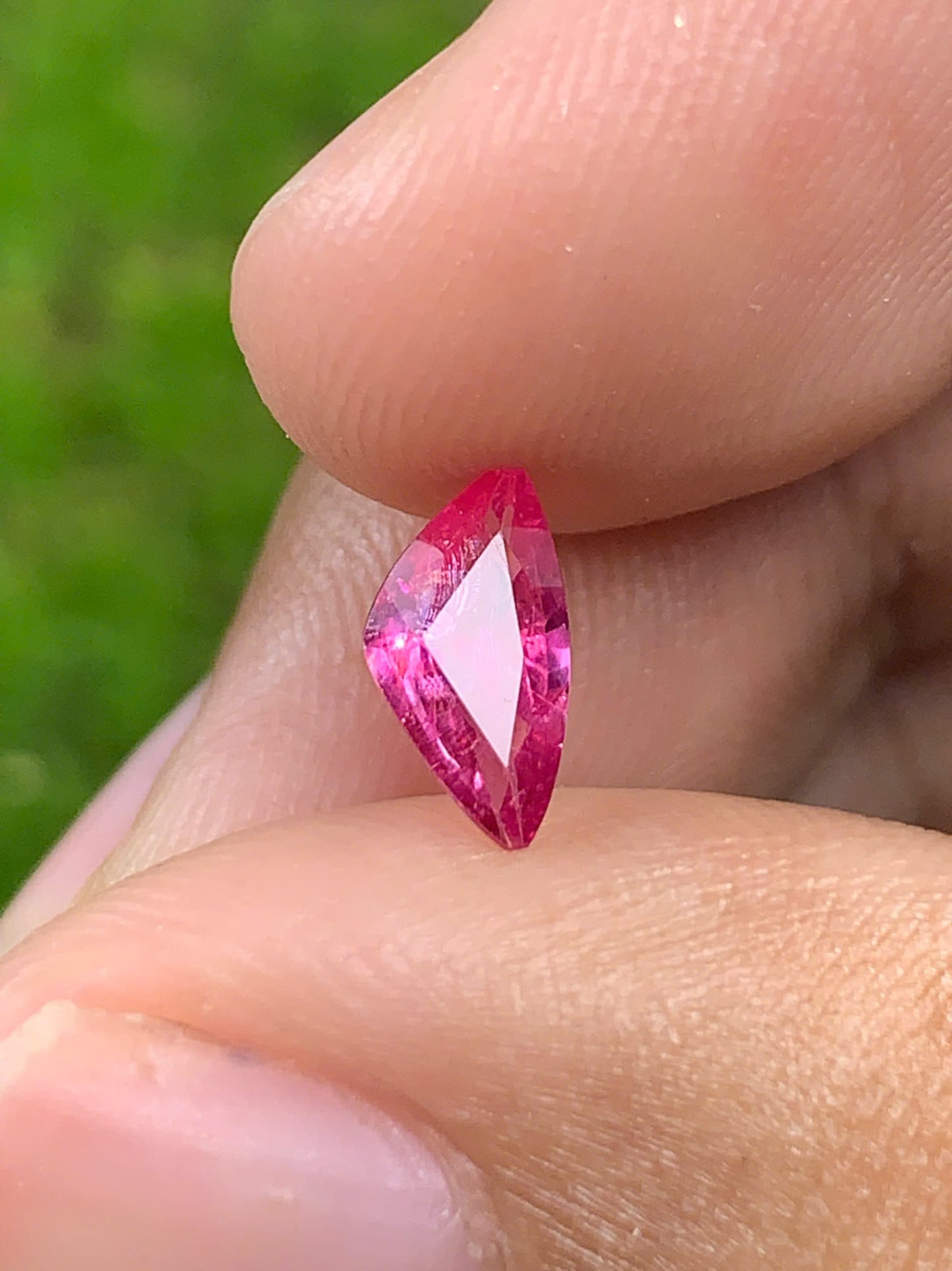 Natural Spinel VietNam 15082519