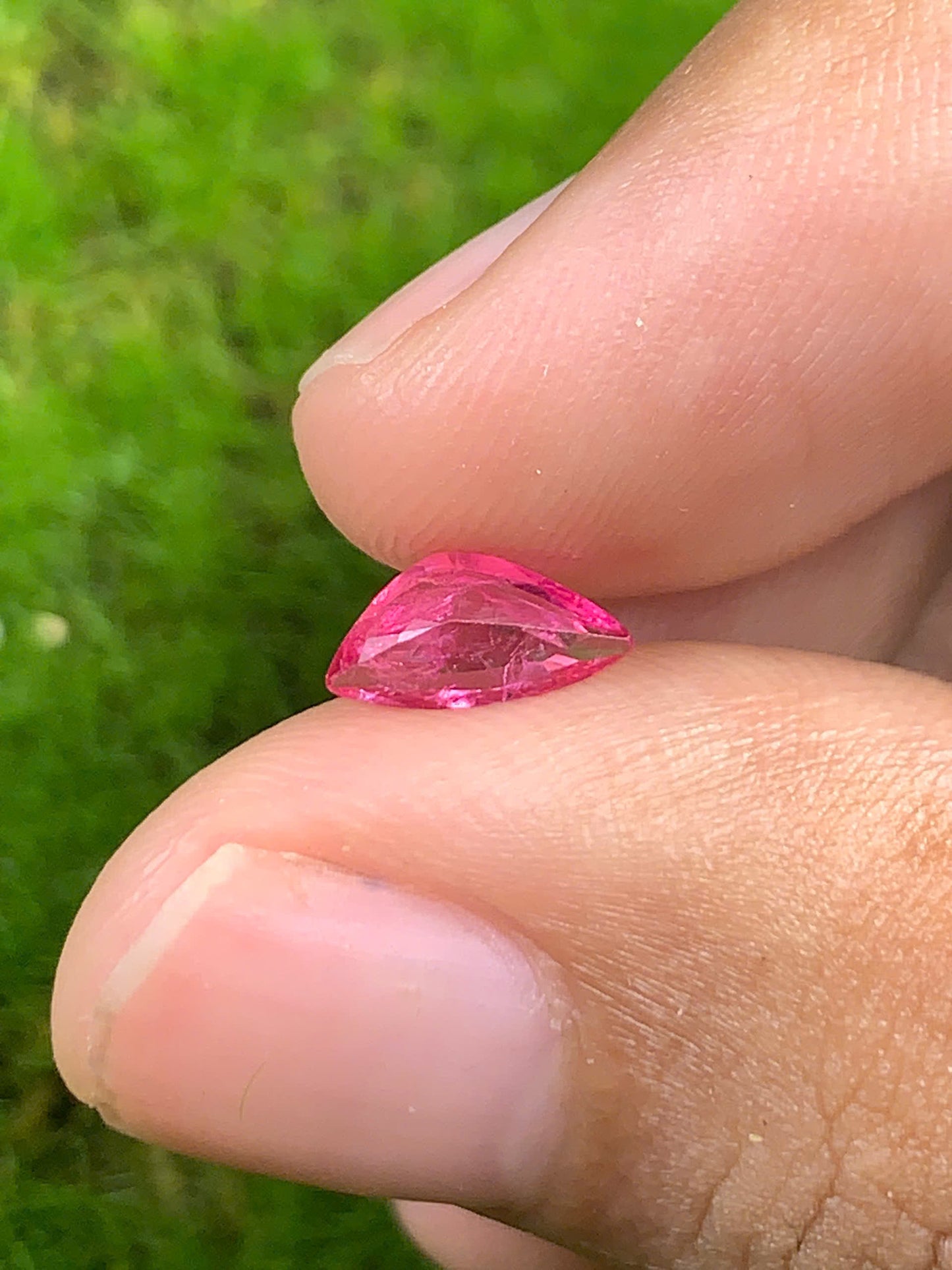 Natural Spinel VietNam 15082519