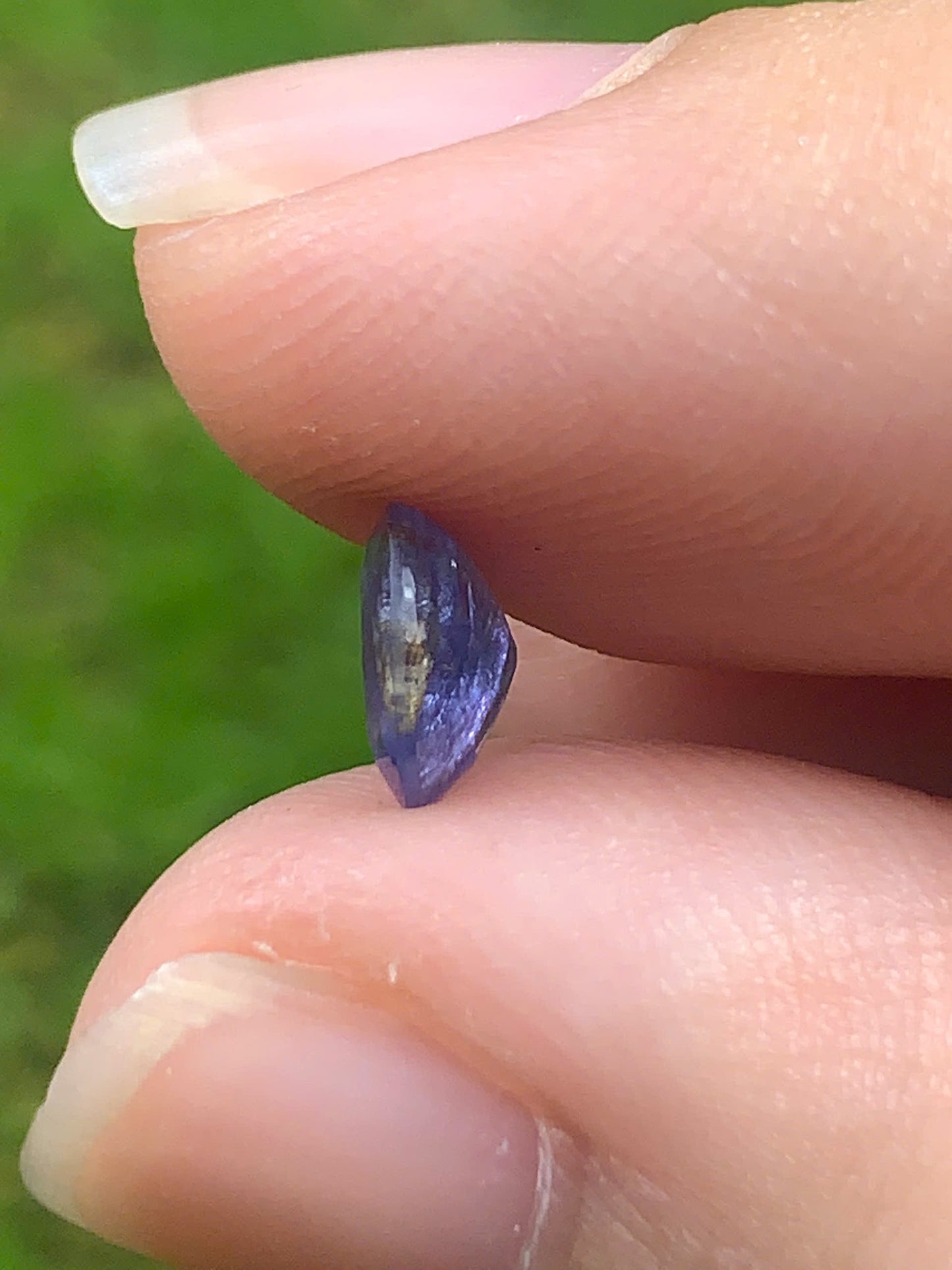 Natural Sapphire VietNam 16082510