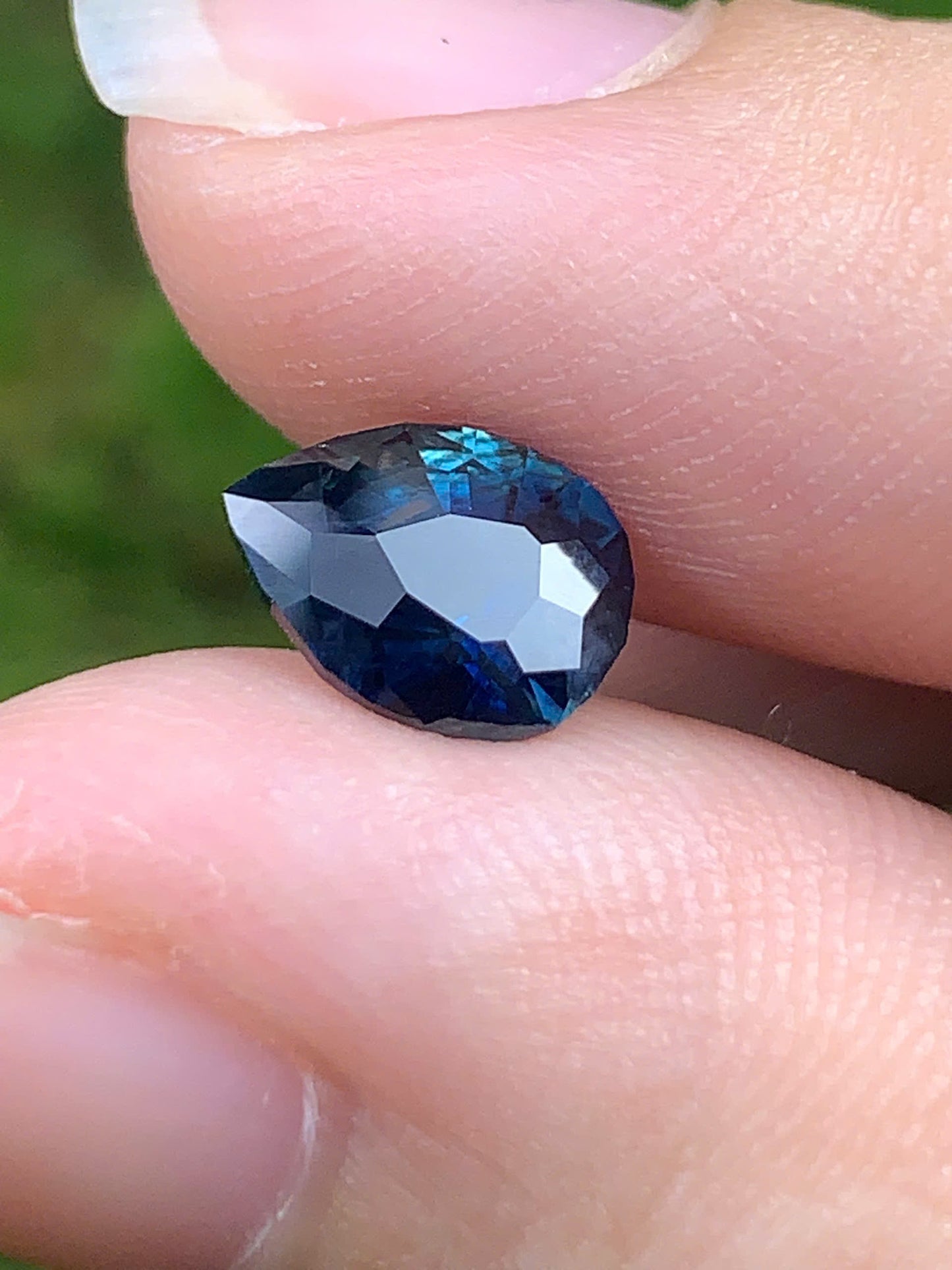 Natural Sapphire VietNam 16082519