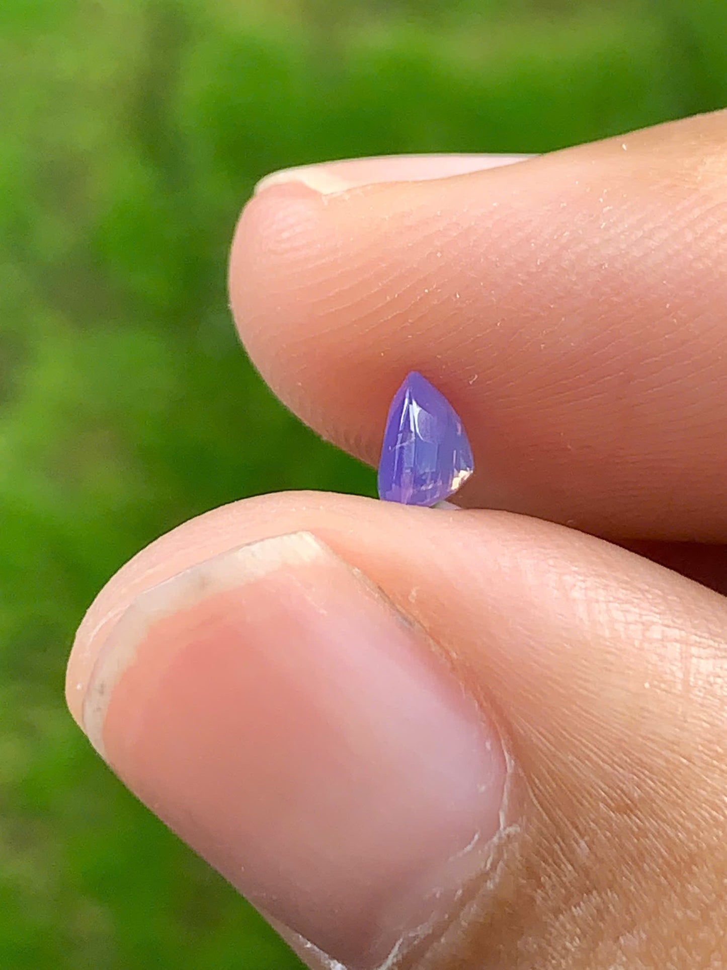 Natural Sapphire VietNam 18082505