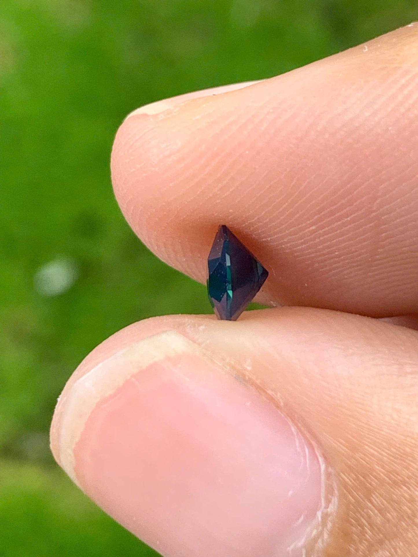Natural Sapphire Phan Thiet VietNam 19082511