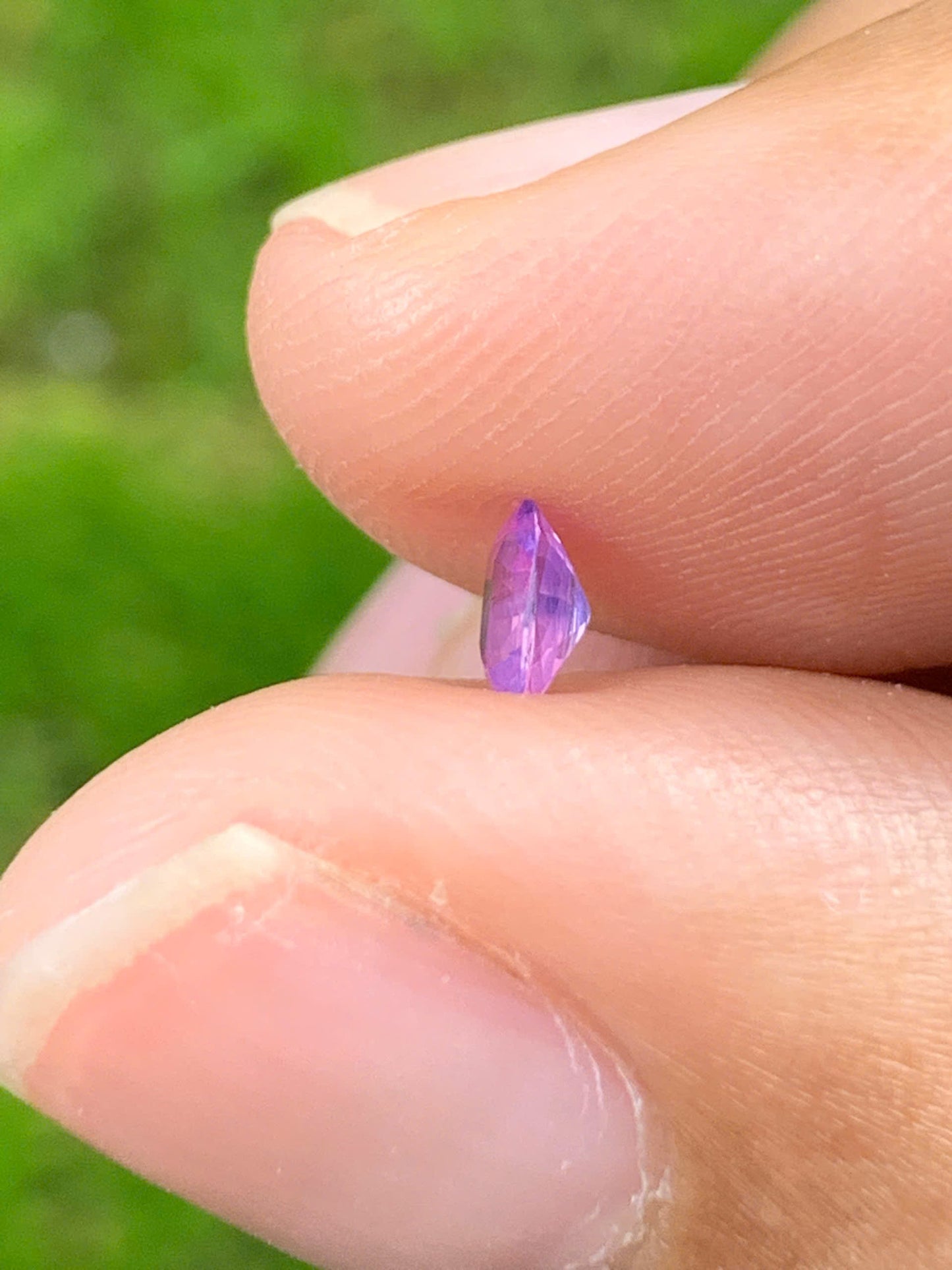 Natural Sapphire VietNam 19082517