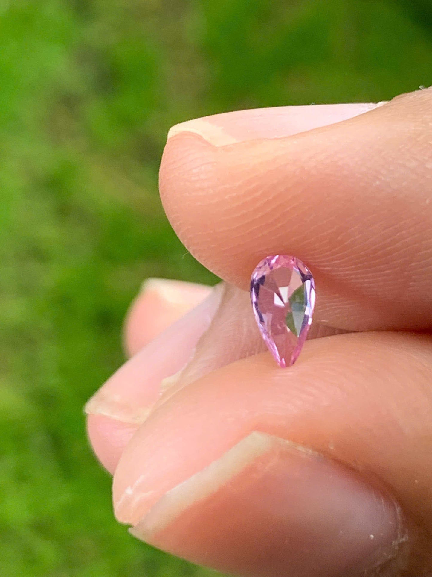 Natural Sapphire VietNam 19082521