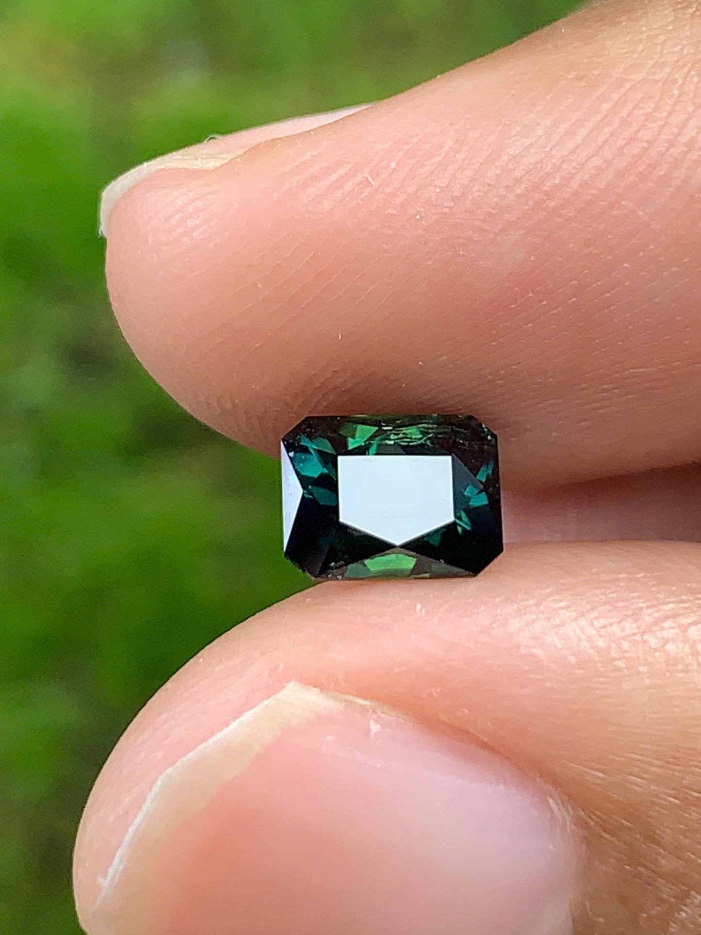 Natural Sapphire VietNam 26082507