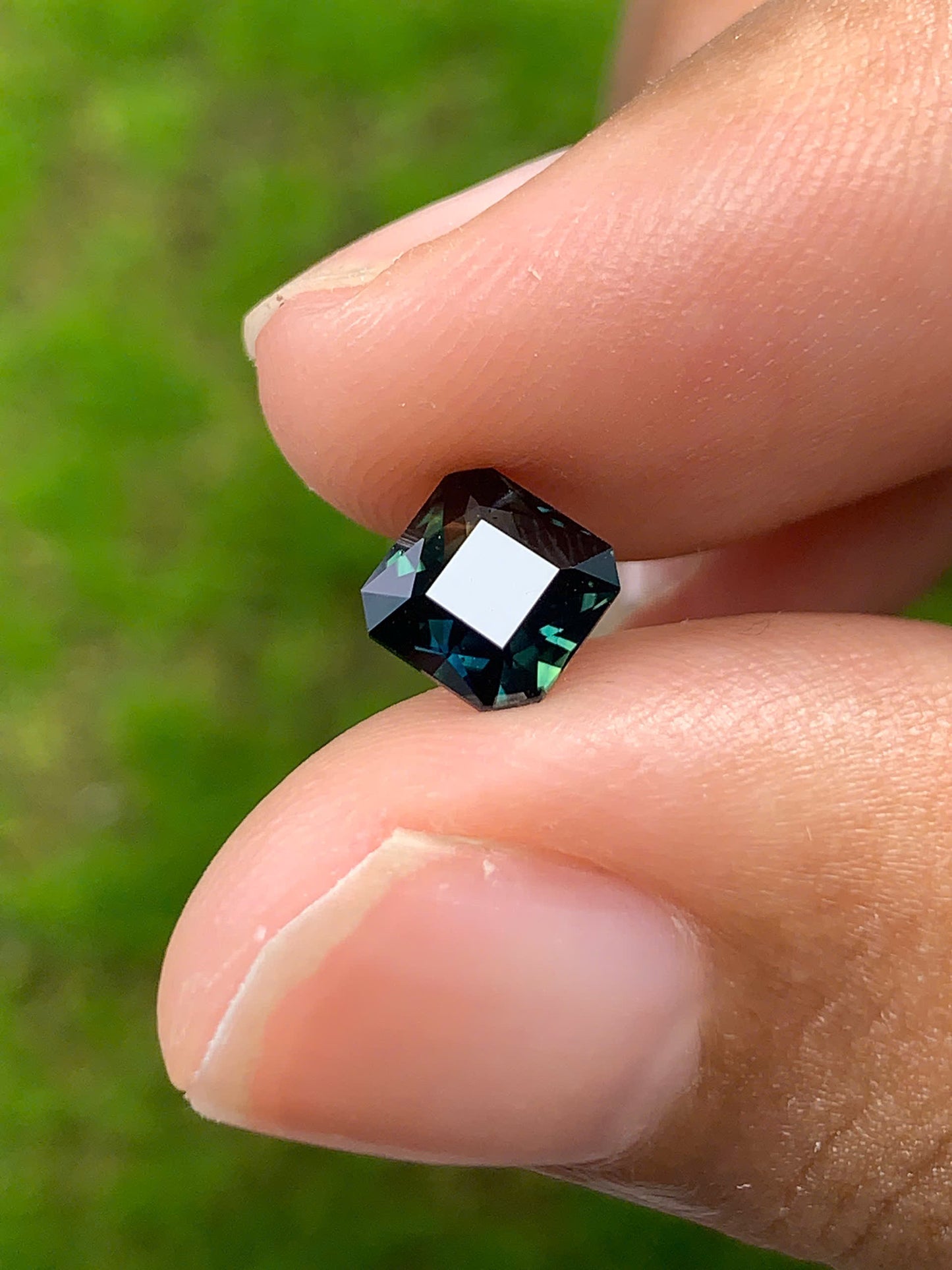 Natural Sapphire VietNam 26082513