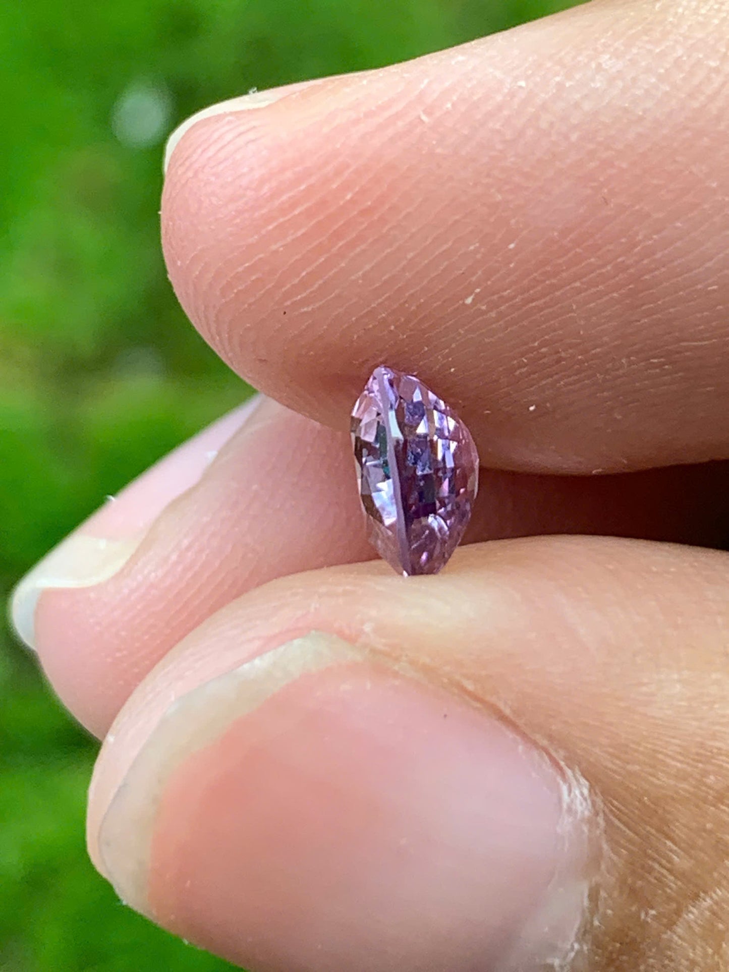 Natural Spinel VietNam 28082502