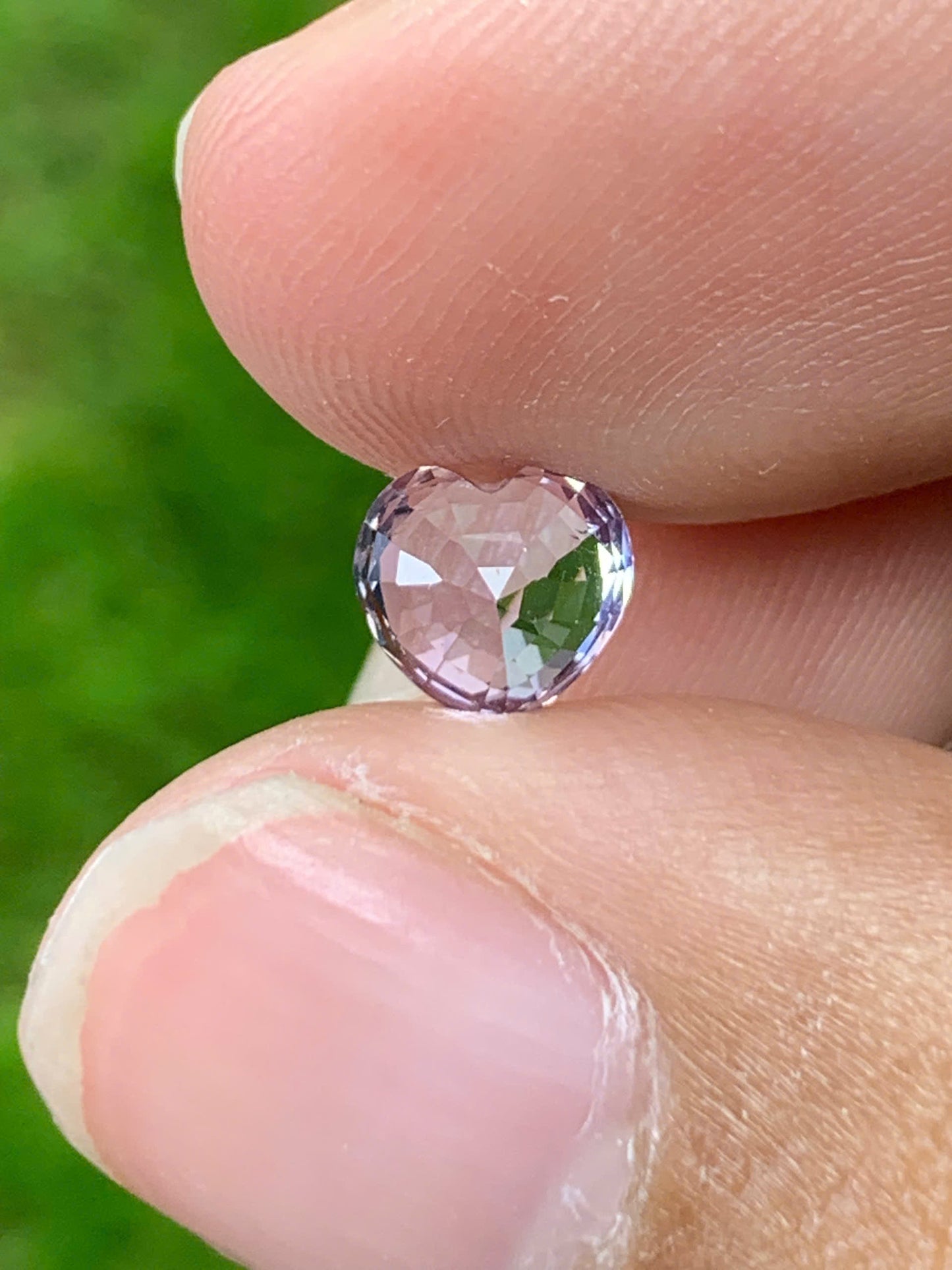 Natural Spinel VietNam 28082522