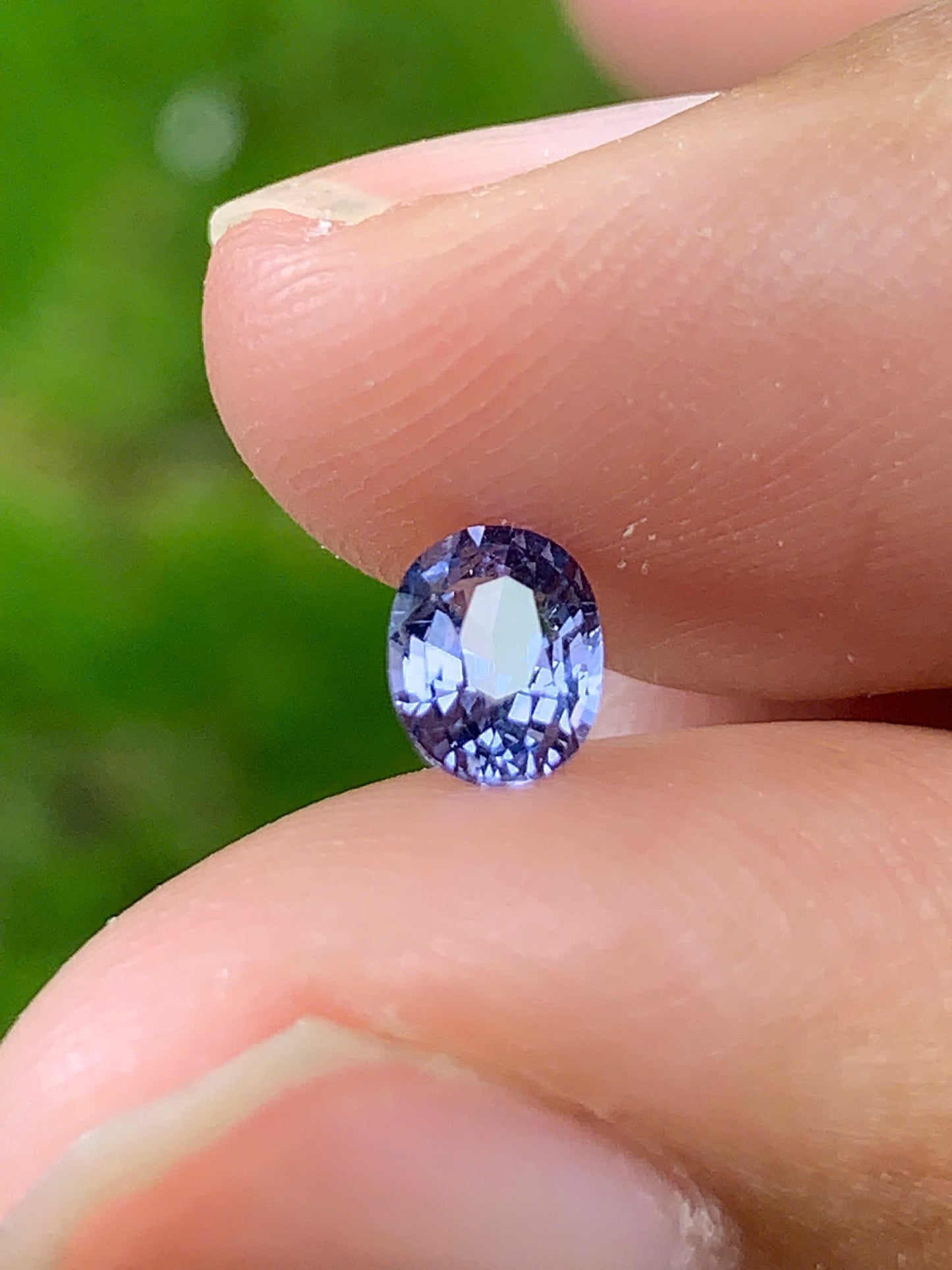 Natural Spinel VietNam 28082527