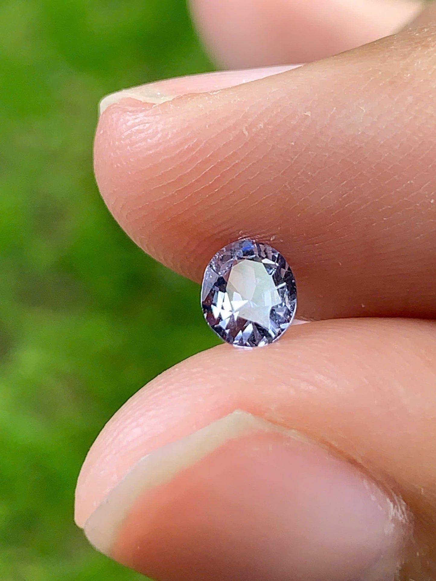 Natural Spinel VietNam 28082533