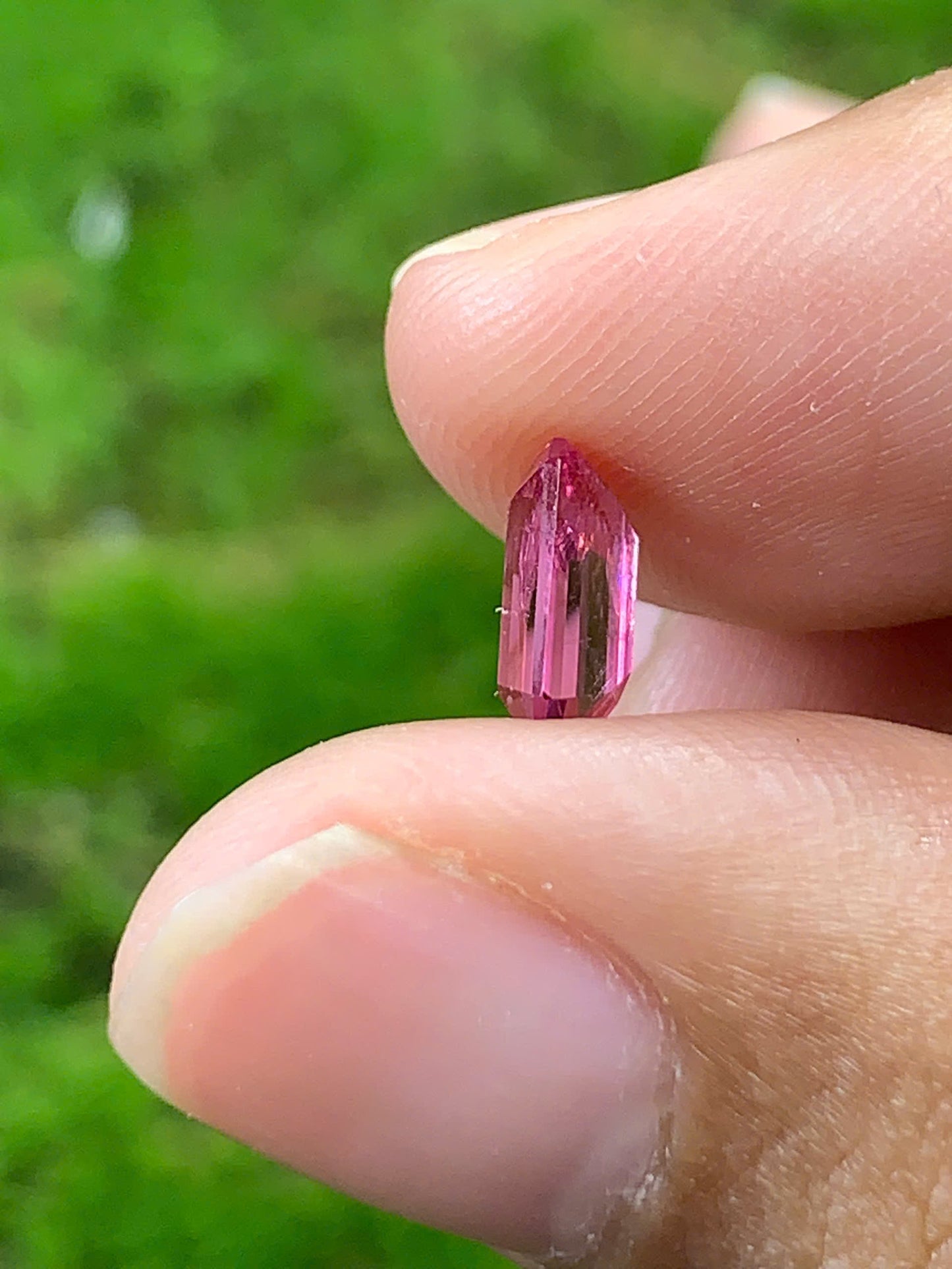 Natural Redish pink spinel _ 28082551