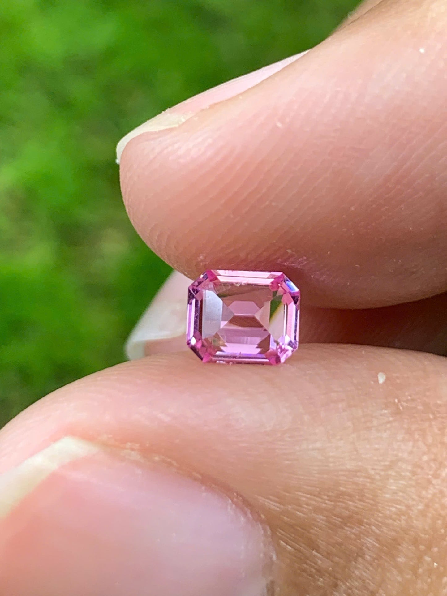 Natural Spinel VietNam 29082507