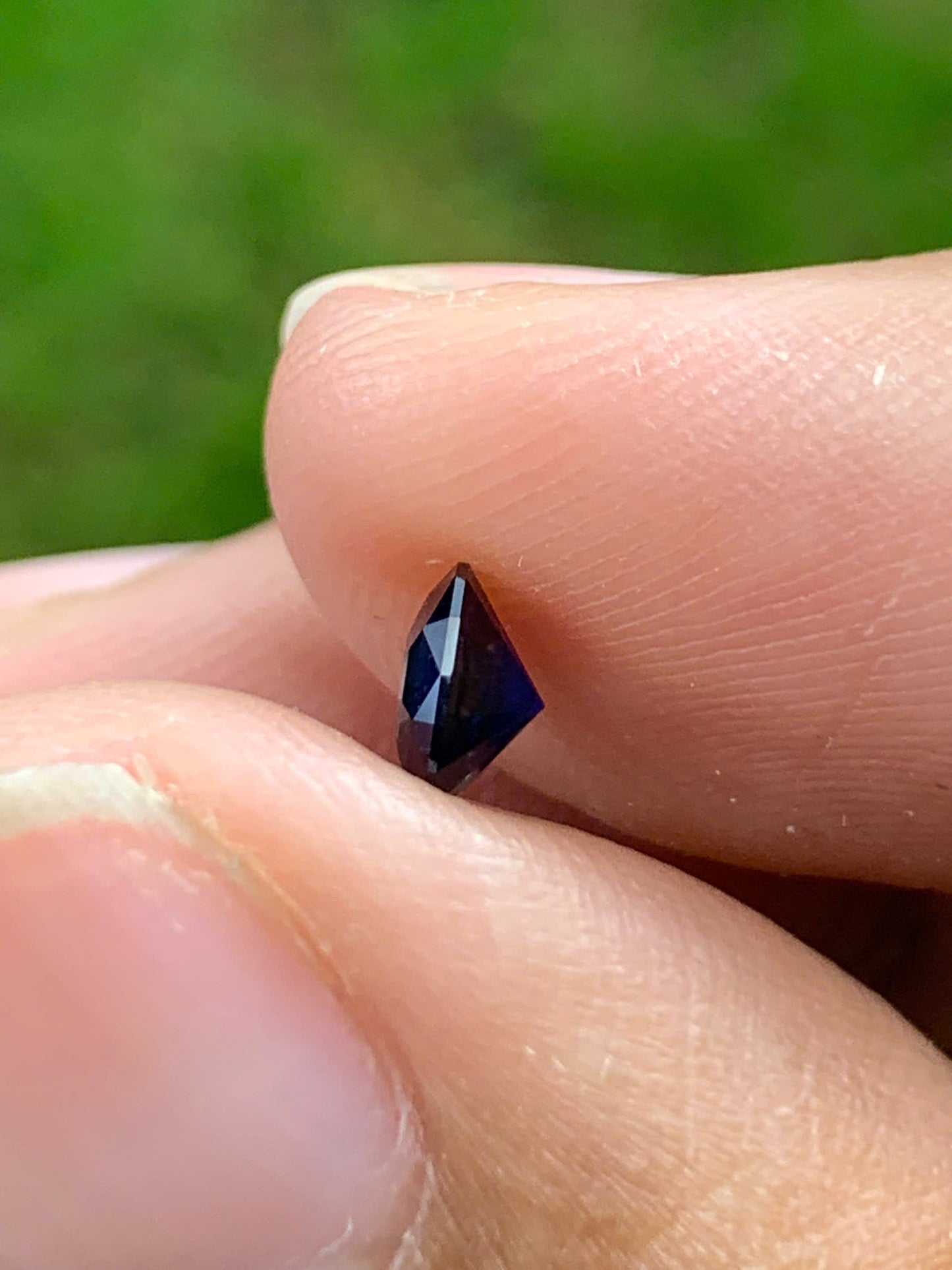 Natural Sapphire VietNam 30082509