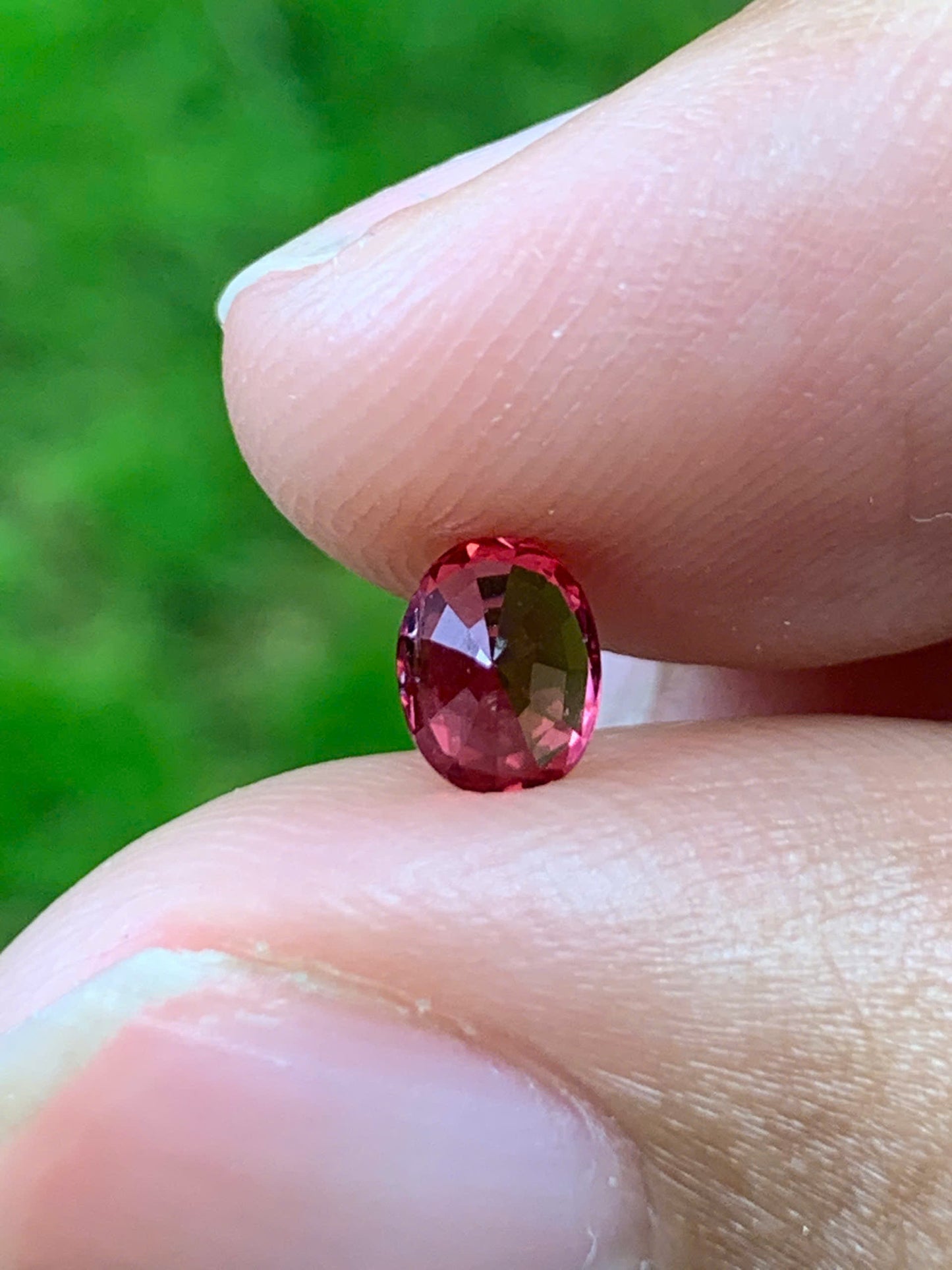 Natural orangish red spinel LucYen 0.43ct - 30082515