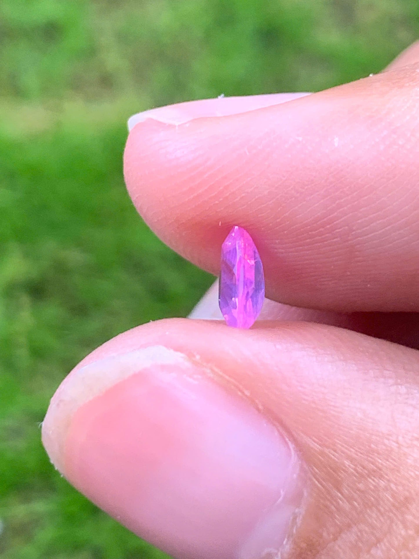 Natural Sapphire VietNam 30082522