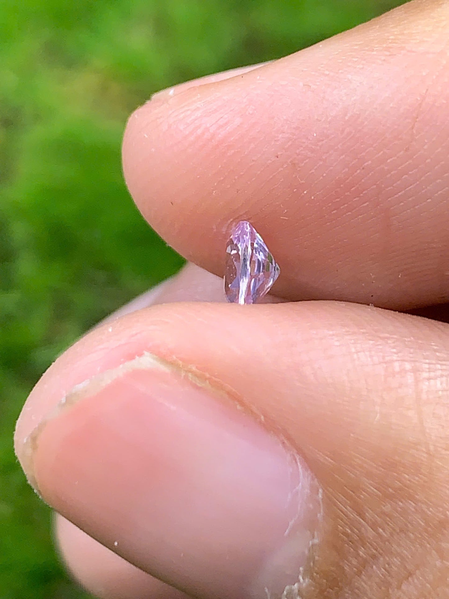 Natural White Spinel LucYen VietNam 01092507