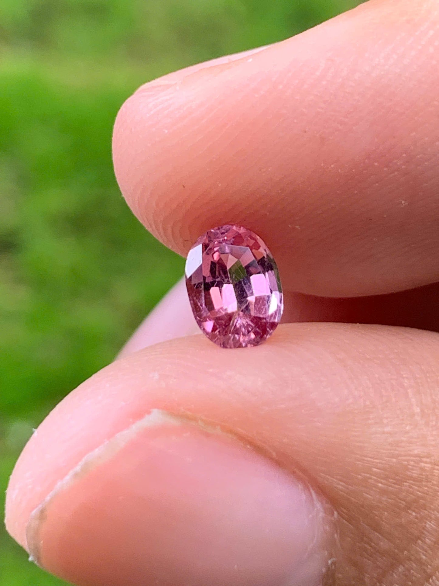 Natural Spinel LucYen VietNam 0109212