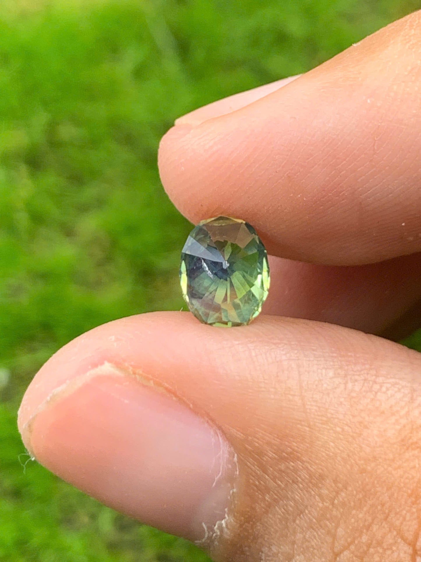 Natural green sapphire LucYen VietNam 01092515